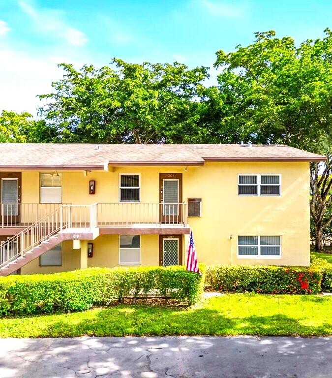 ORIOLE GARDENS THREE 89 CONDO - Residential