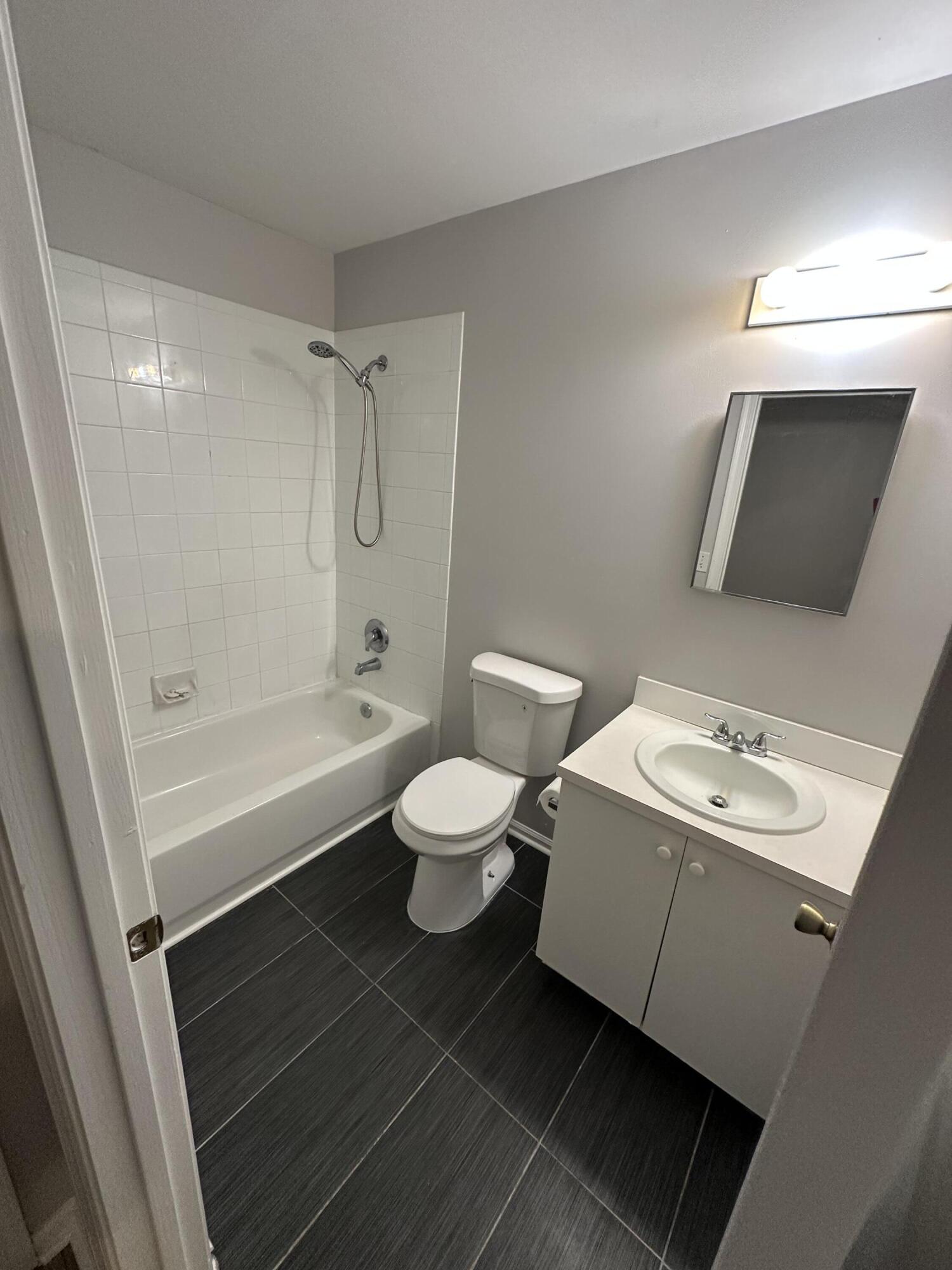 RIVERMILL - Residential Lease