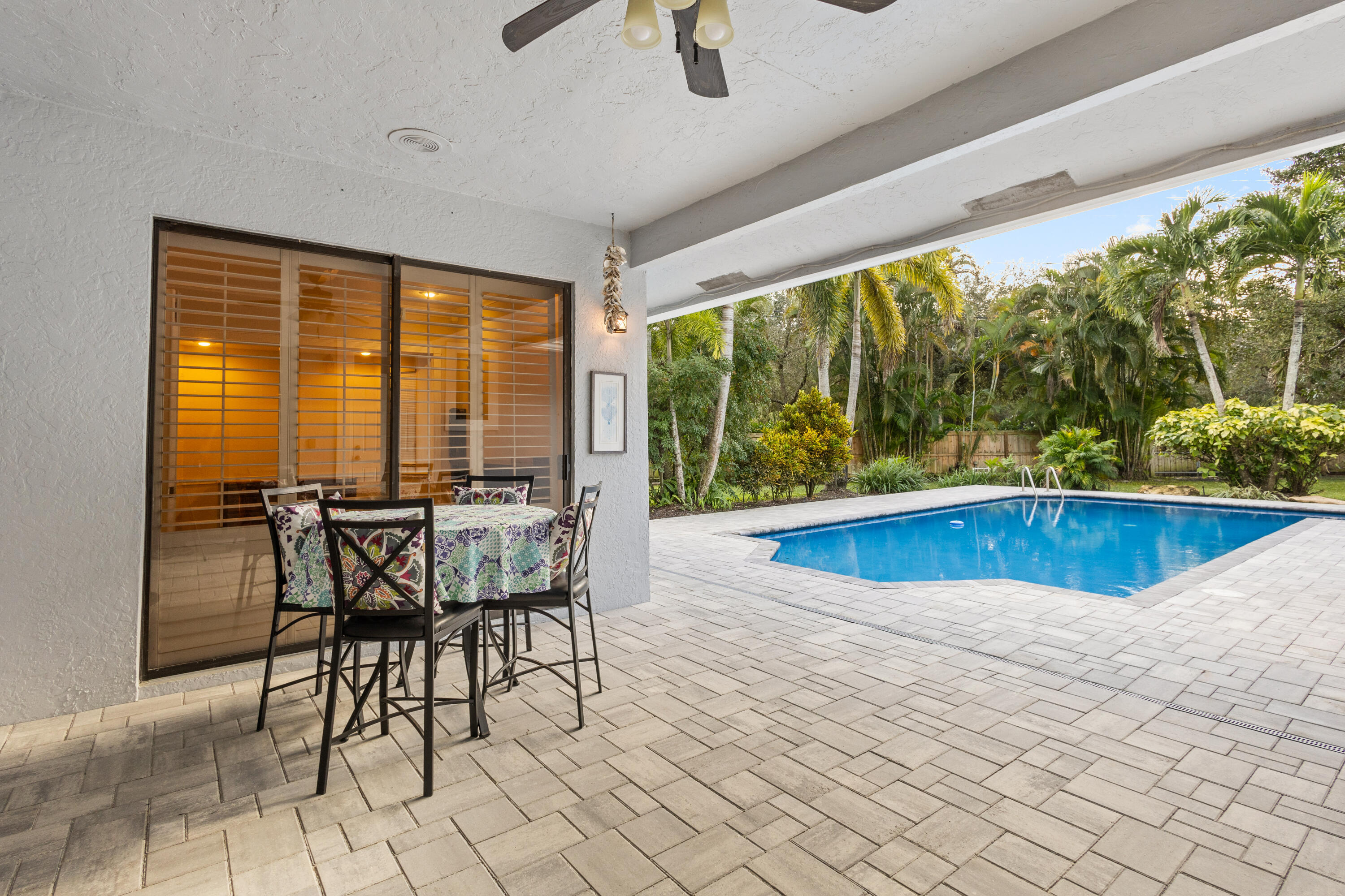 SUGAR POND MANOR OF WELLINGTON - Residential