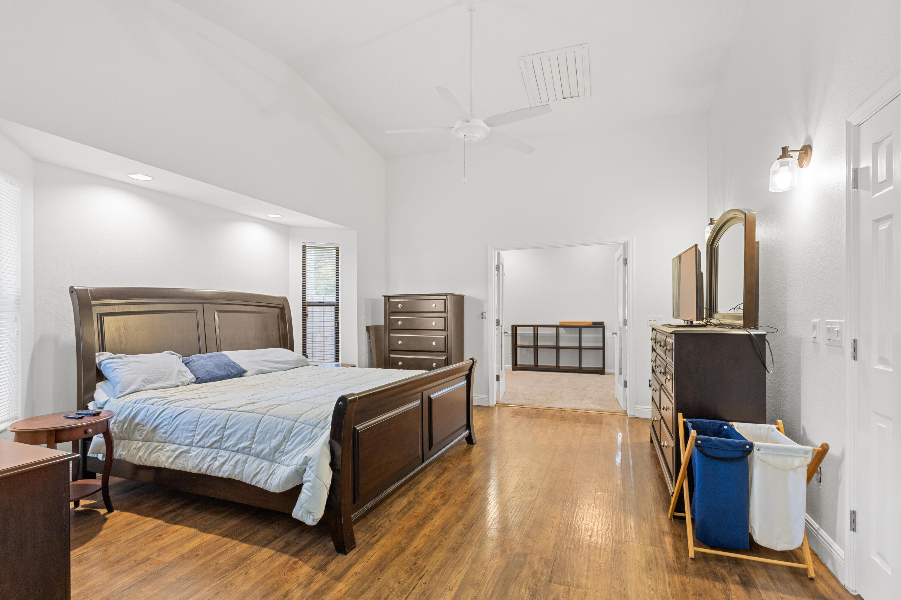 SUGAR POND MANOR OF WELLINGTON - Residential