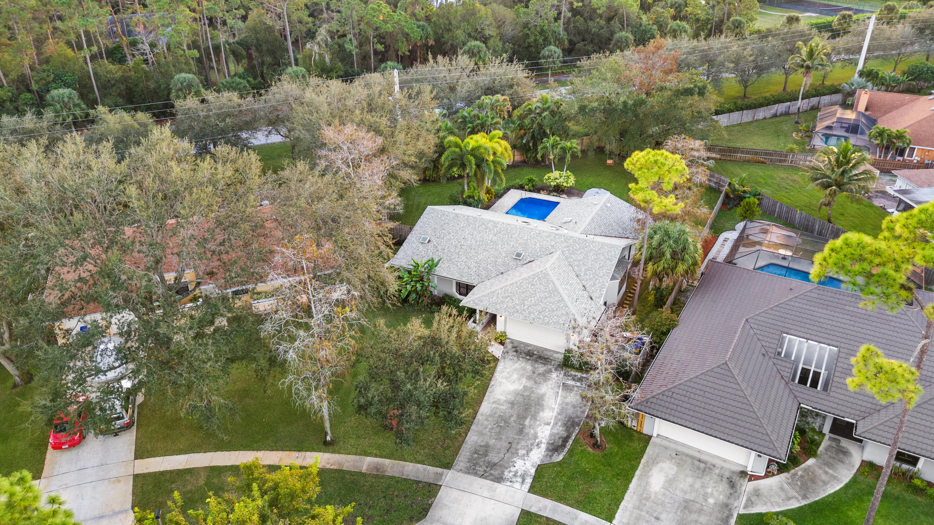 SUGAR POND MANOR OF WELLINGTON - Residential