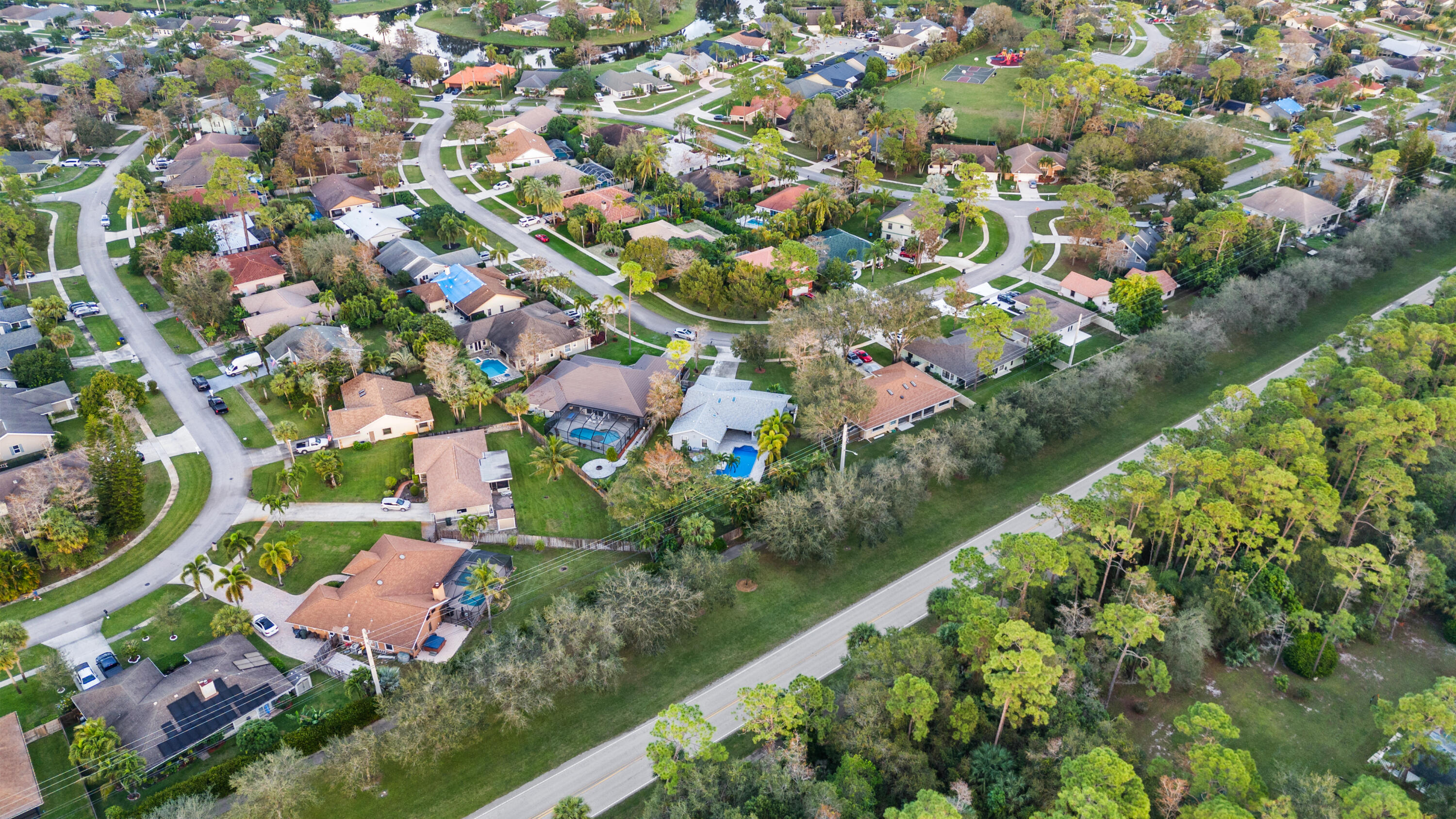 SUGAR POND MANOR OF WELLINGTON - Residential