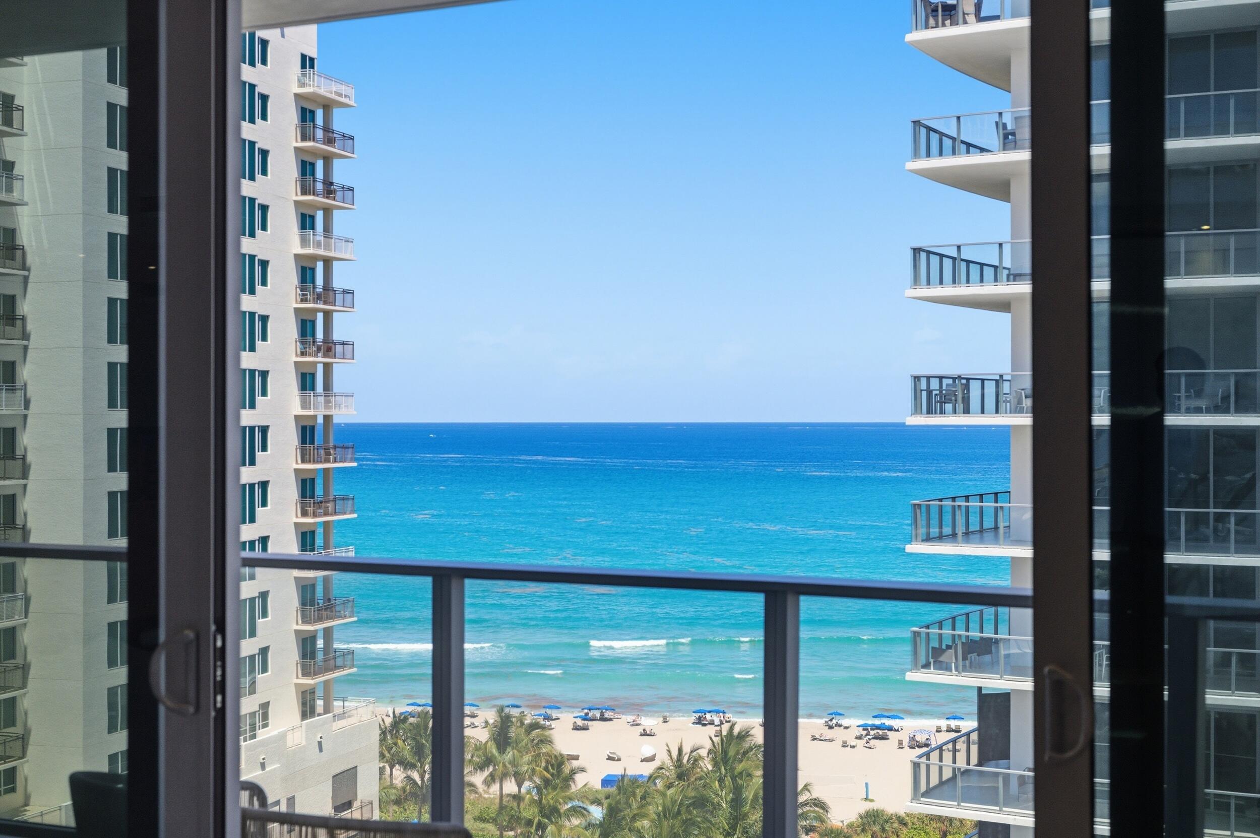 Amrit Ocean - Residential