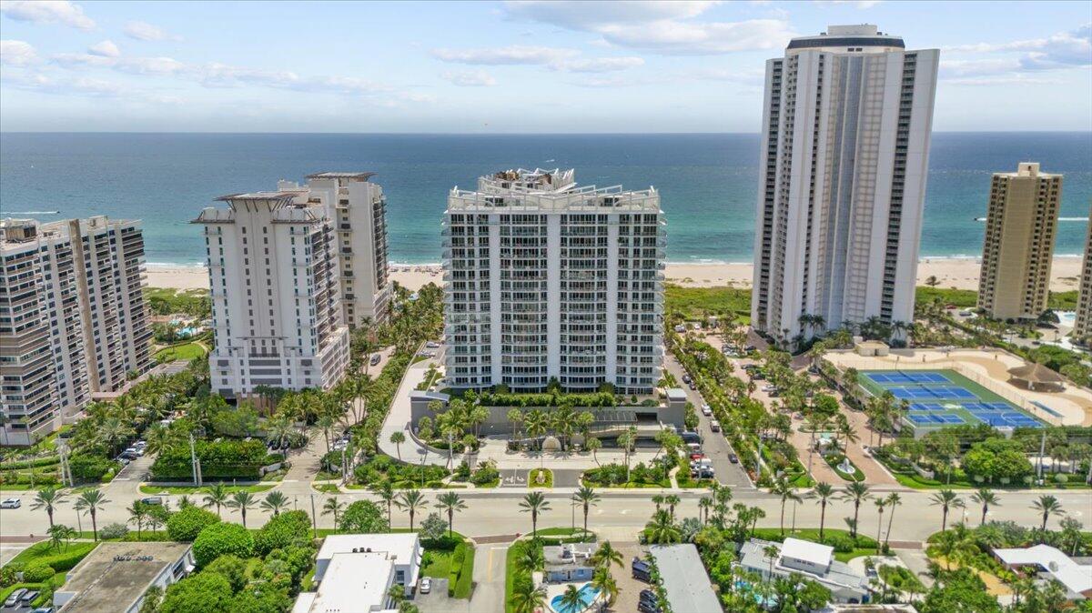 Amrit Ocean - Residential