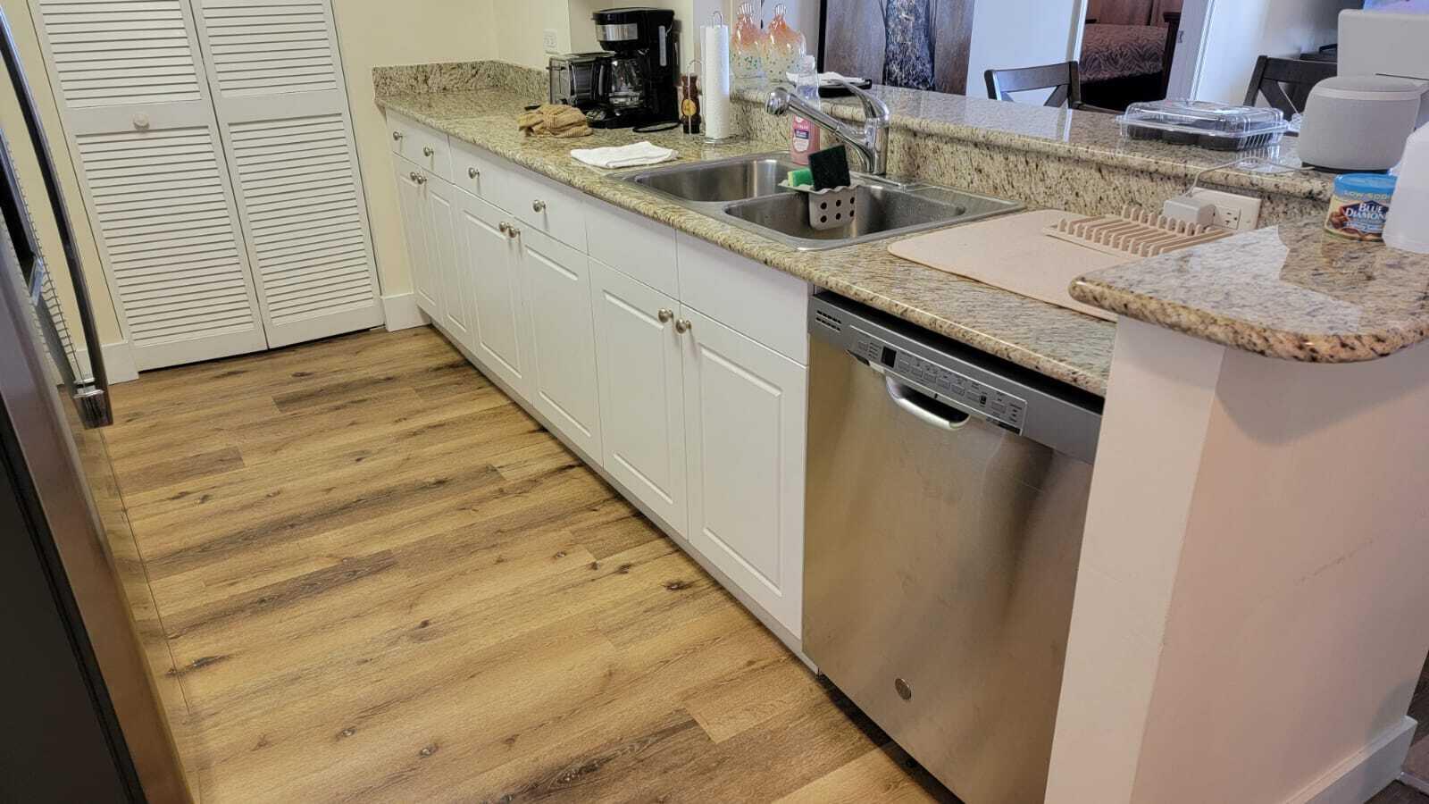 TURNBERRY ON THE GREEN CONDO - Residential
