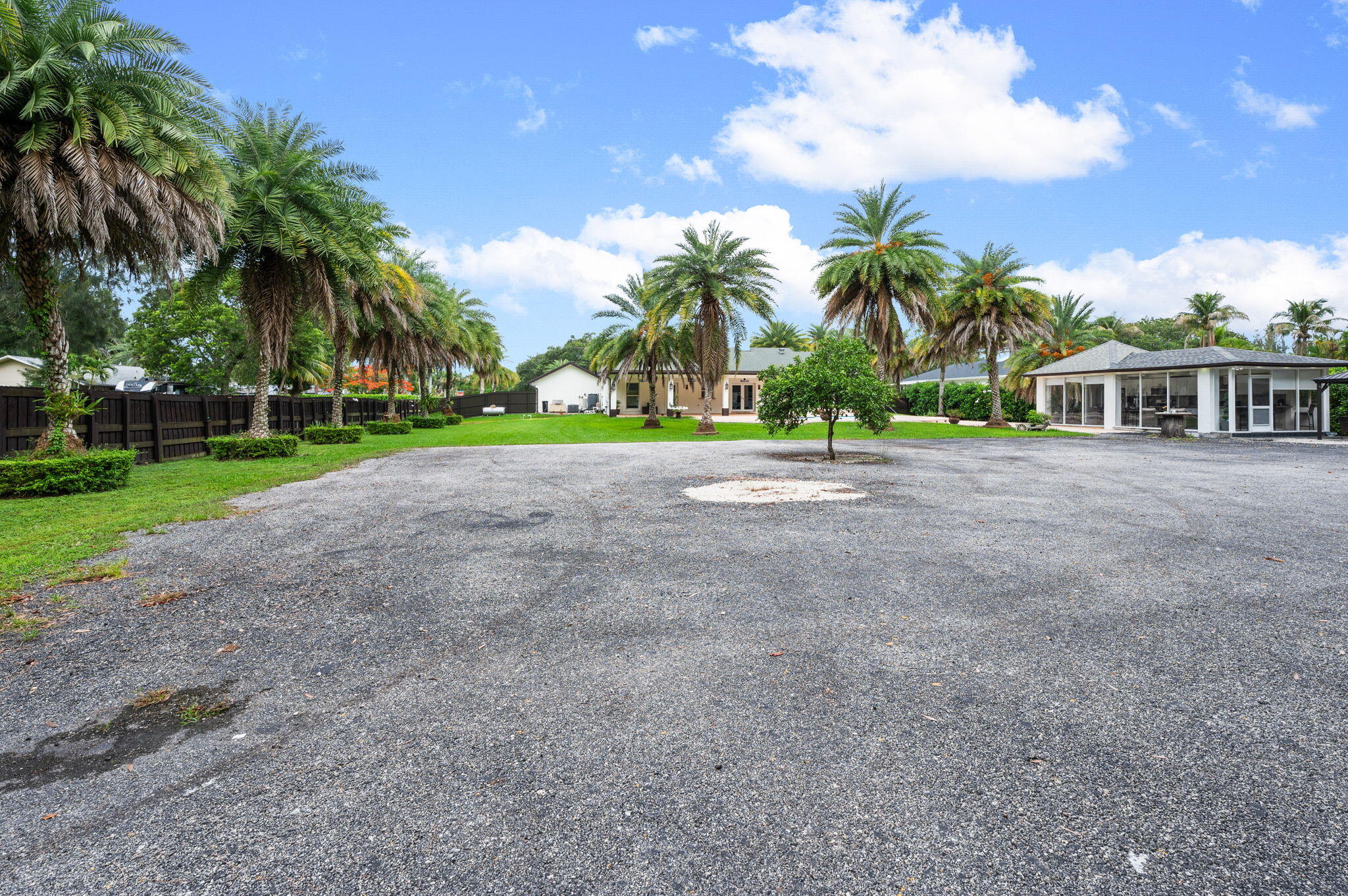 GREEN GLADES SOUTH - Residential