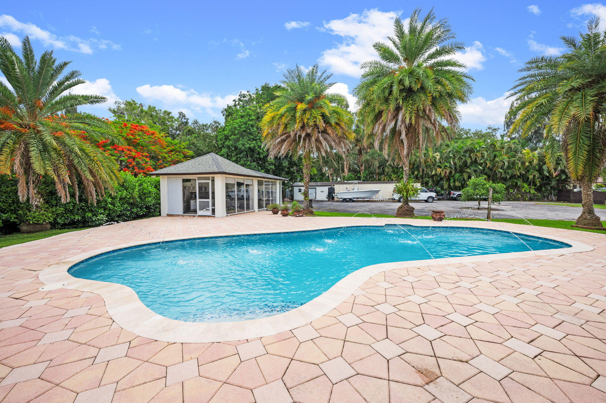 GREEN GLADES SOUTH - Residential