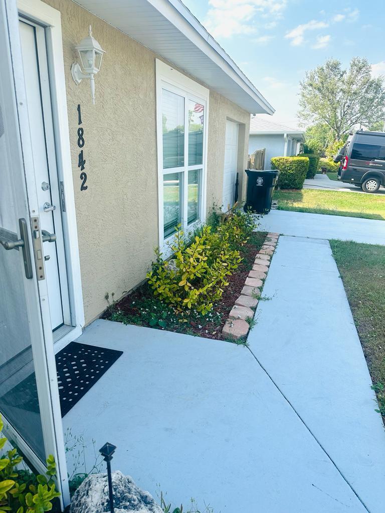 PORT ST LUCIE SECTION 9 - Residential Lease