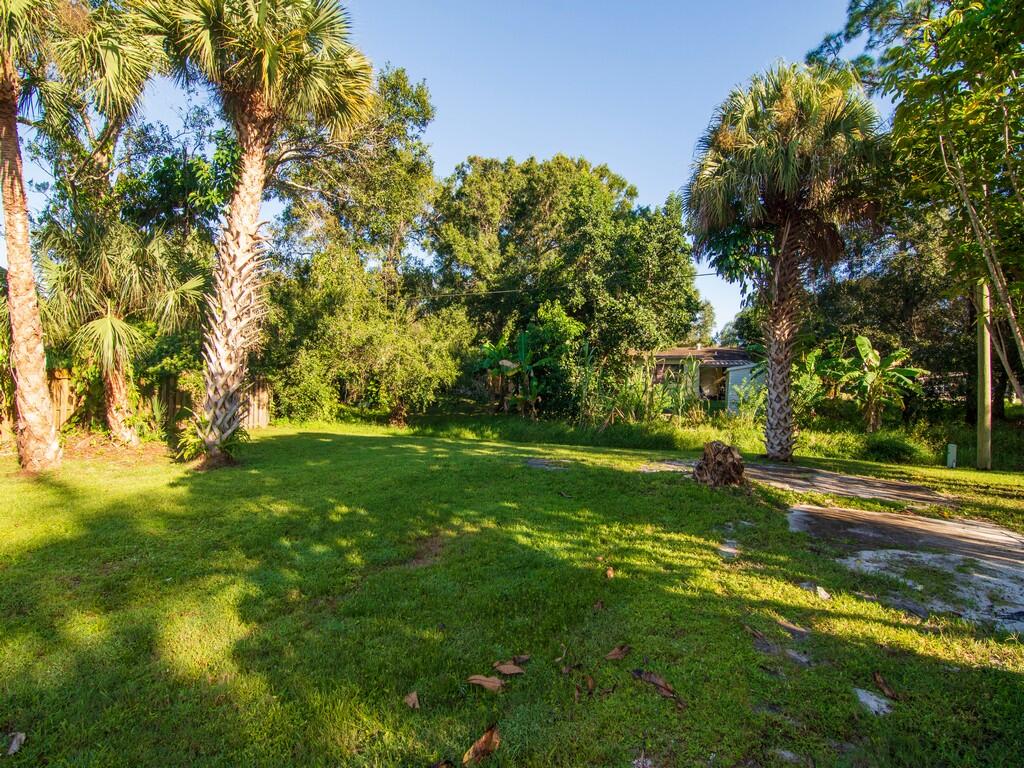 LAKEWOOD PARK UNIT 8 - Residential Lease