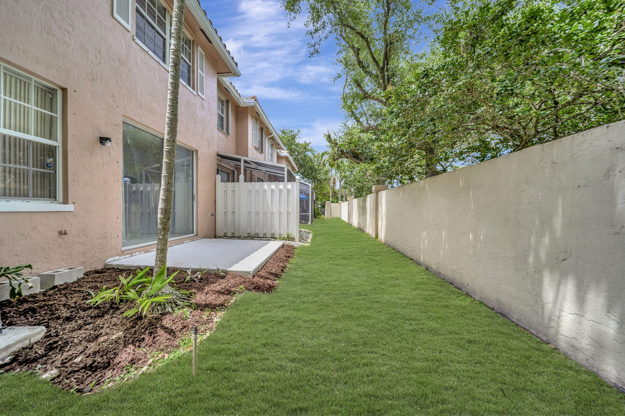 NEXT SUNRISE ENSEMBLE - Residential