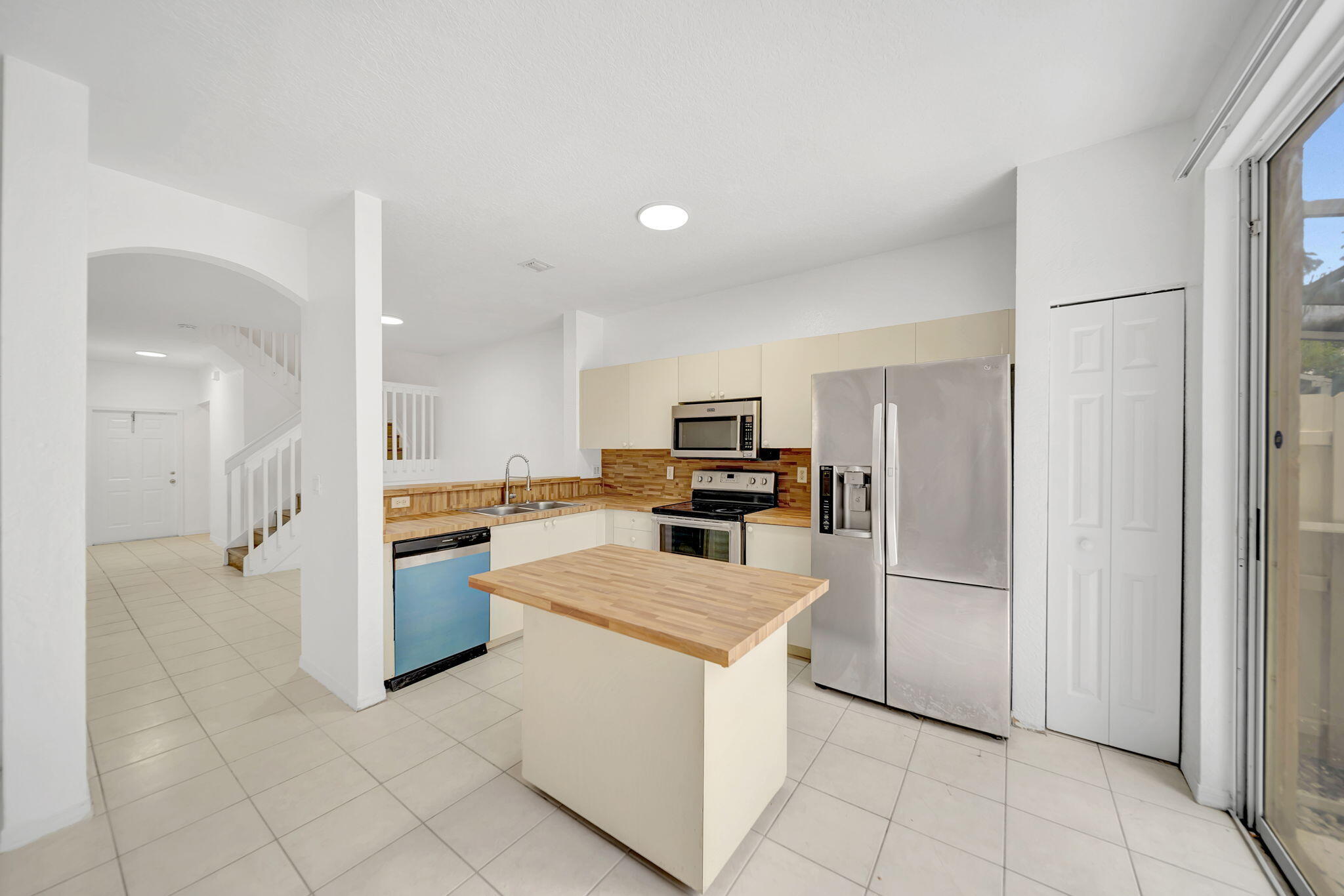 NEXT SUNRISE ENSEMBLE - Residential