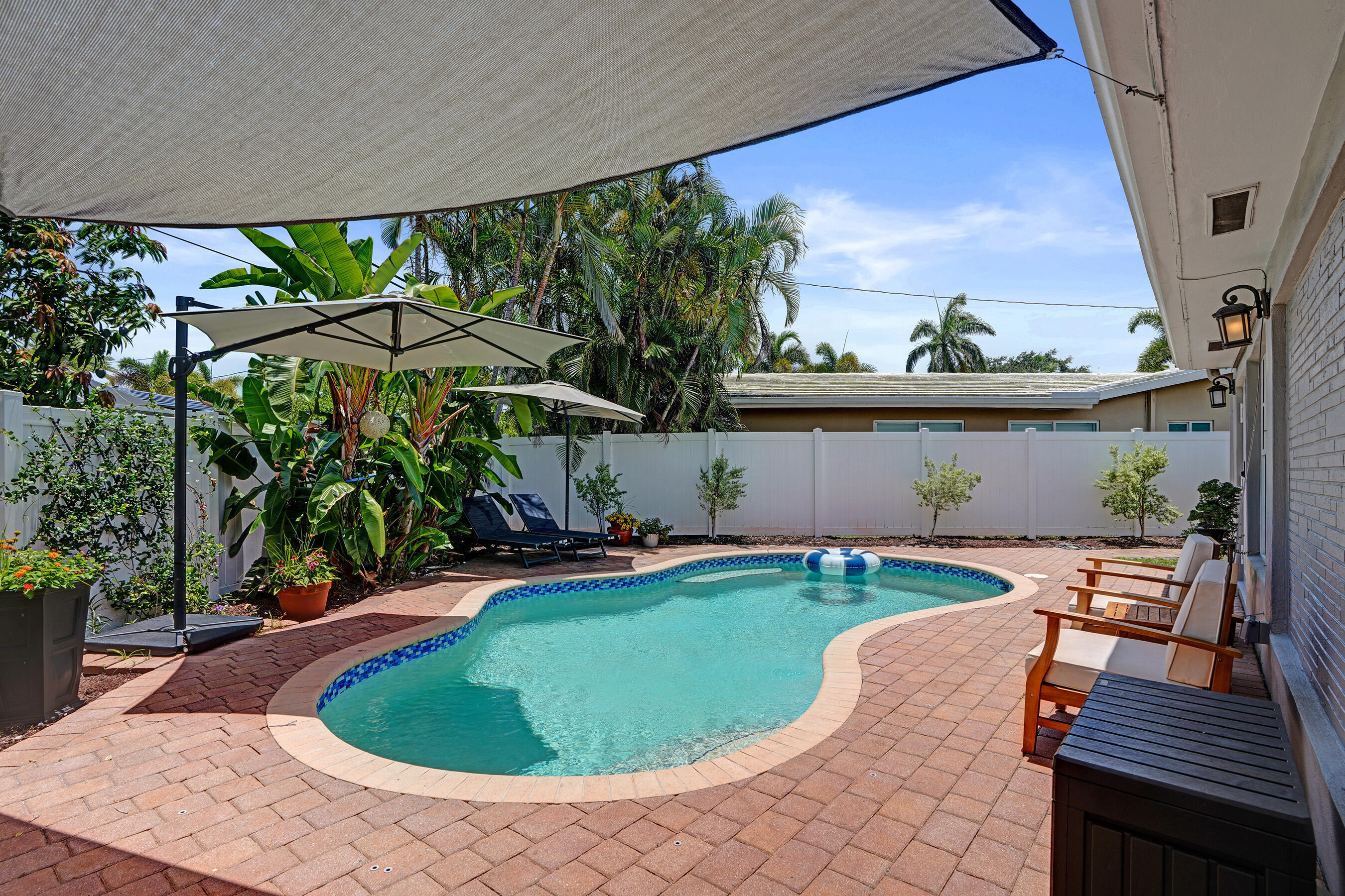 IMPERIAL POINT 2 SEC - Residential