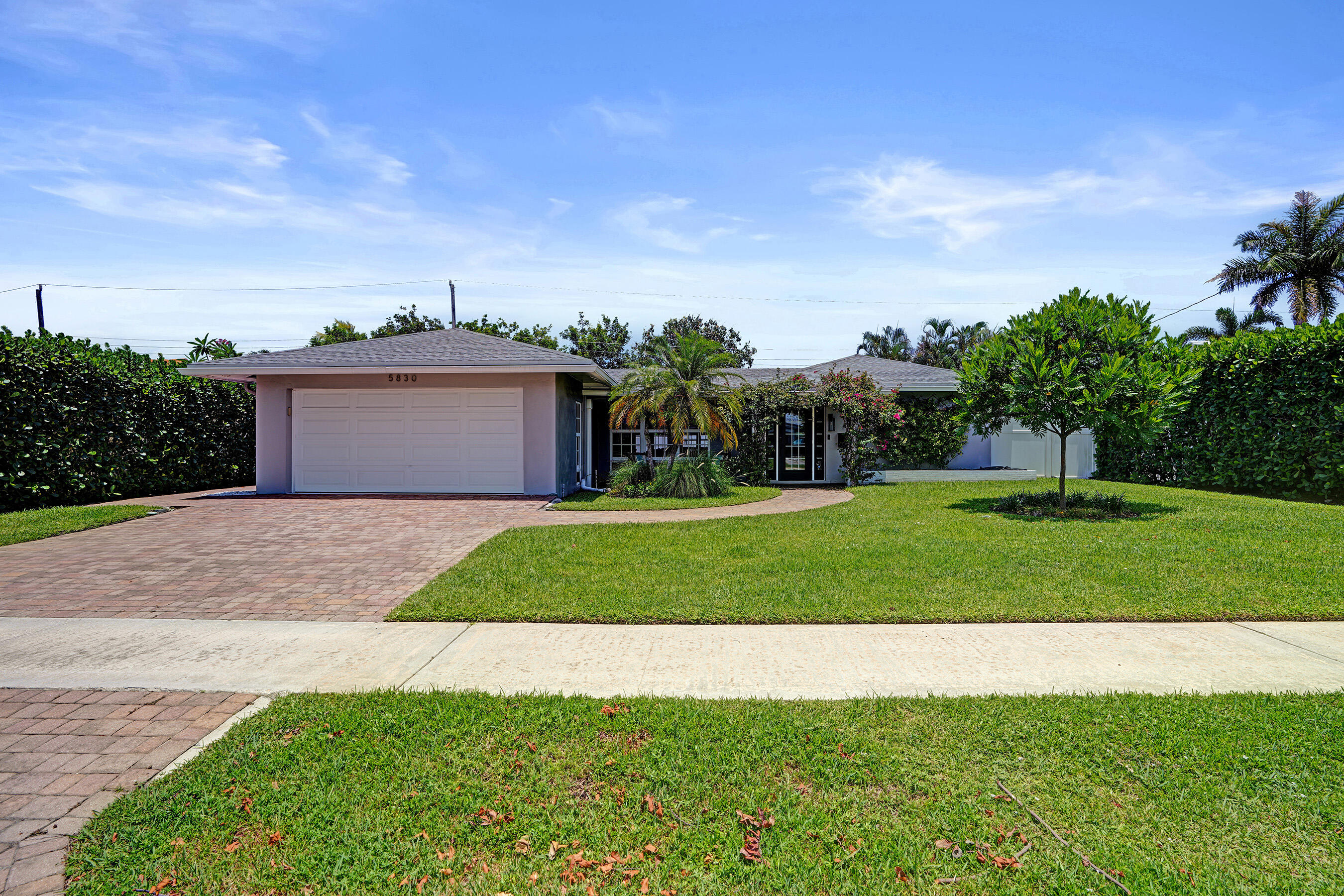 IMPERIAL POINT 2 SEC - Residential
