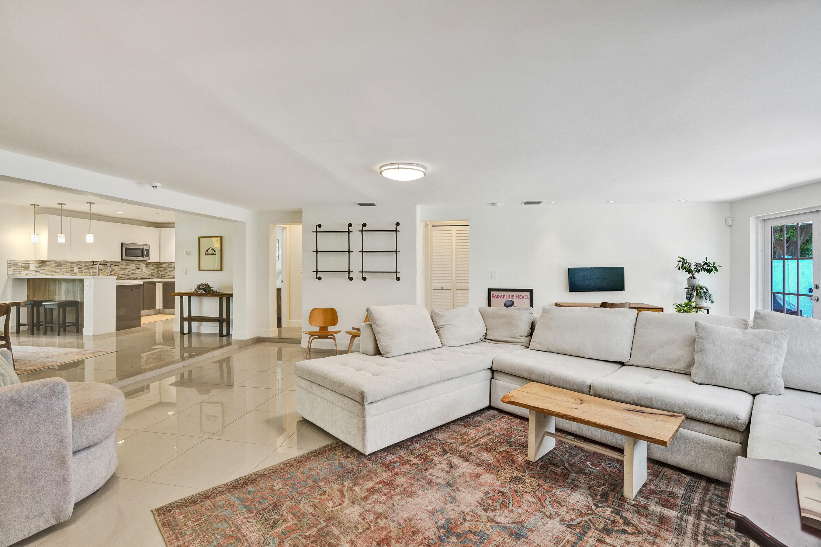 IMPERIAL POINT 2 SEC - Residential