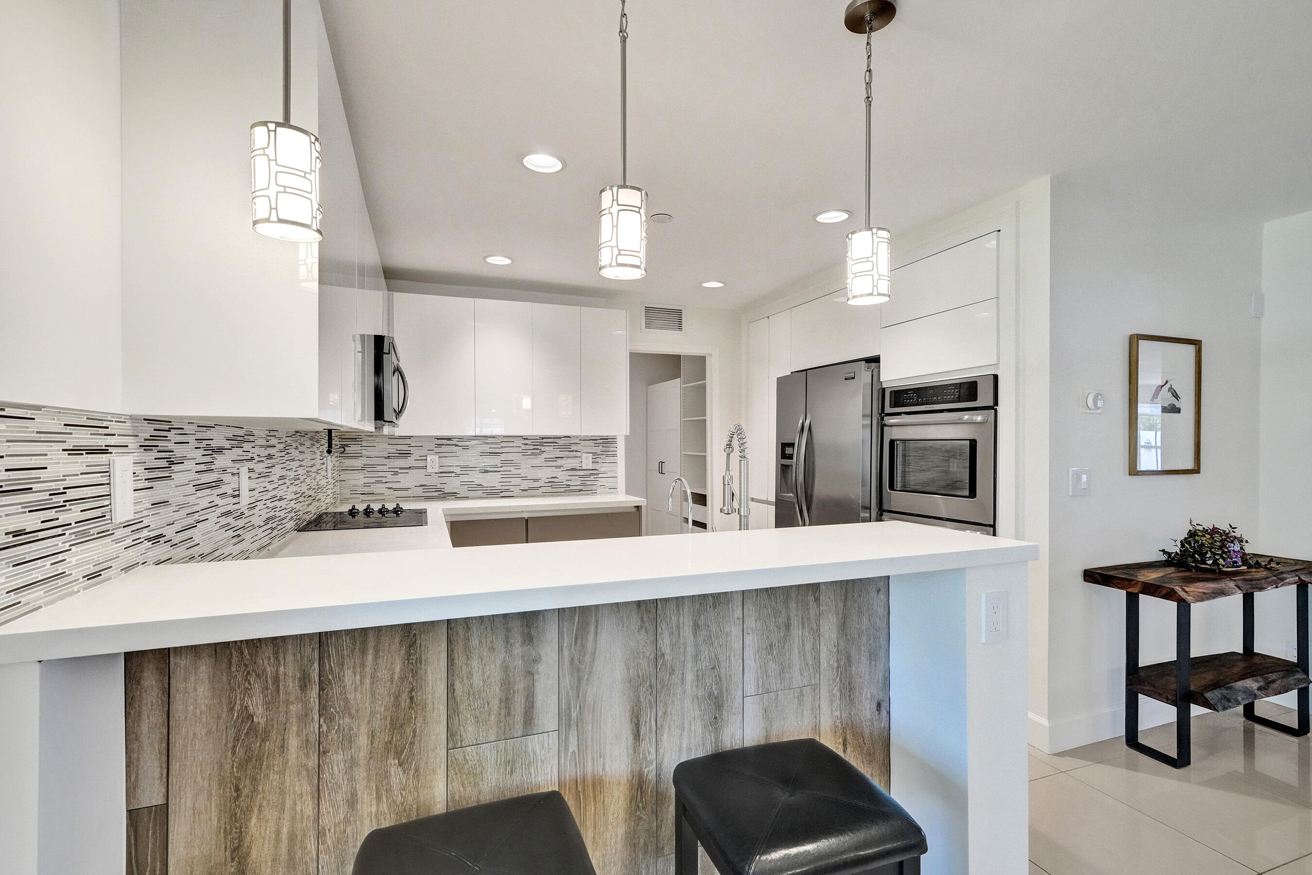 IMPERIAL POINT 2 SEC - Residential