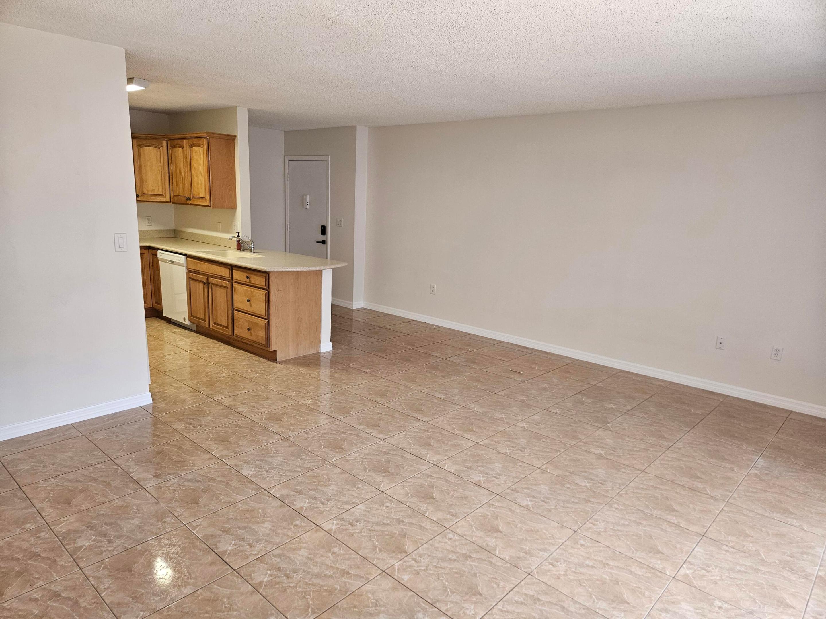 ISLAND HOUSE CONDOMINIUM PHASE III  (BLDG X) - Residential
