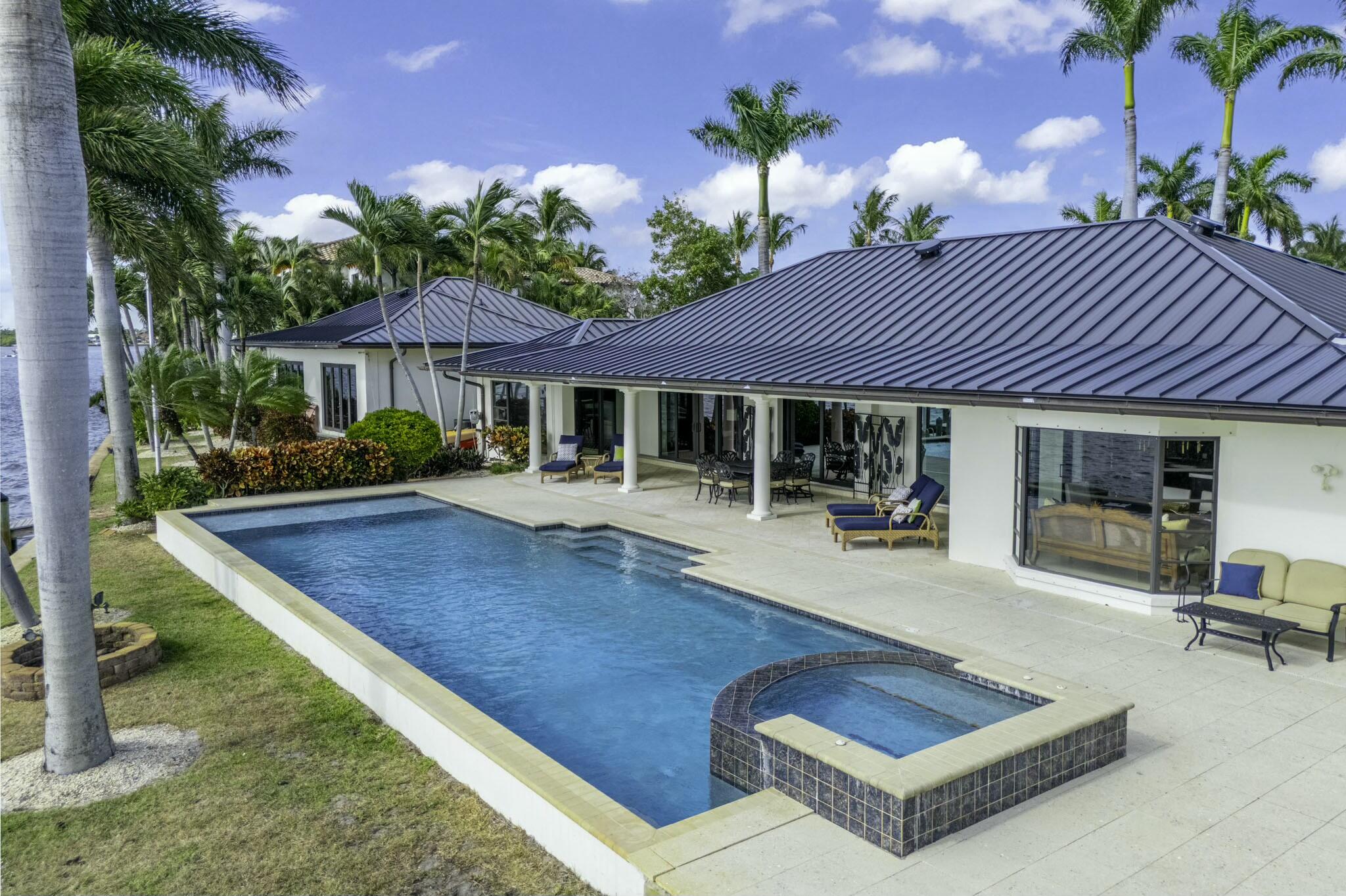 Tequesta Country Club - Residential