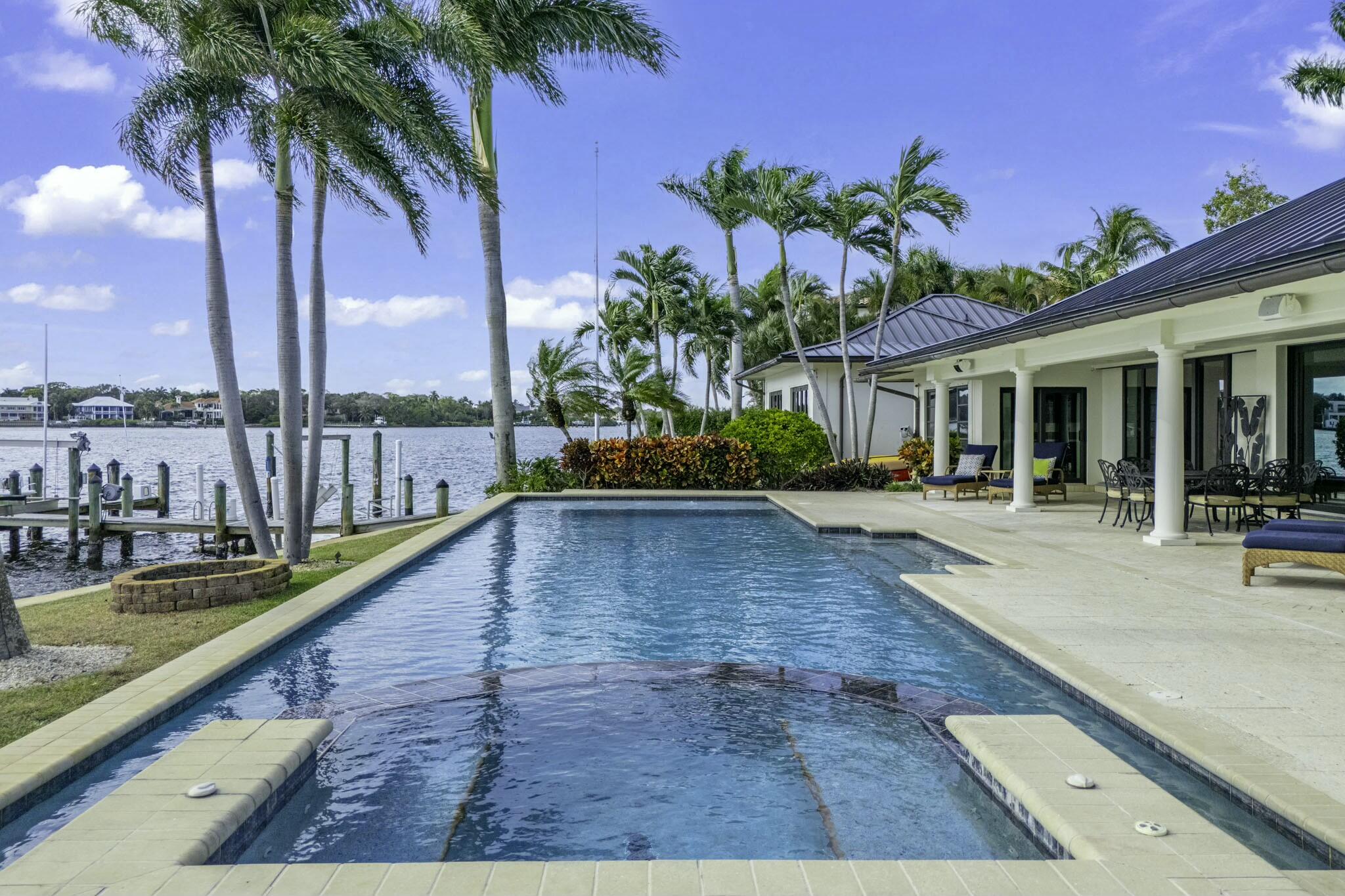 Tequesta Country Club - Residential