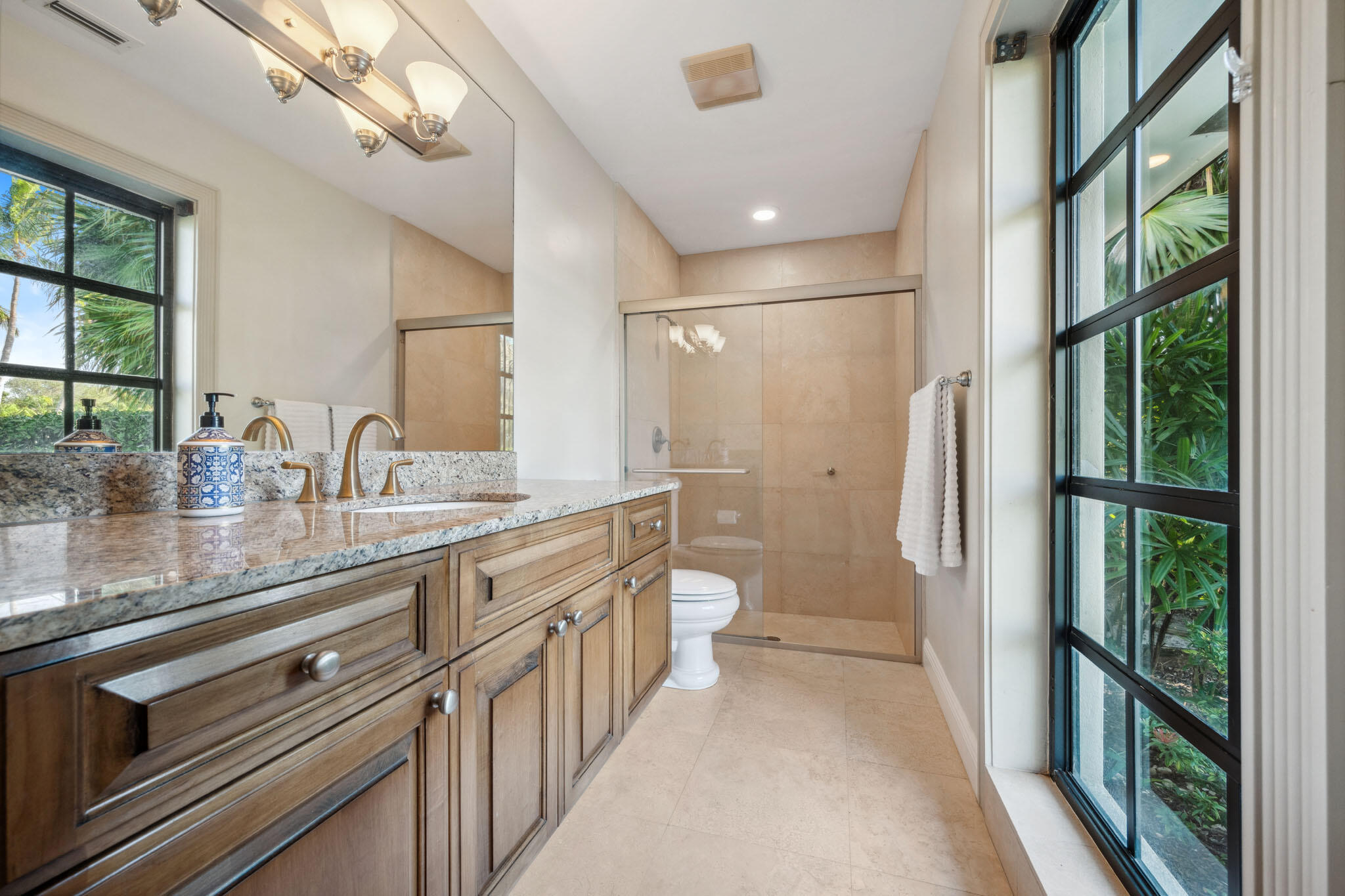 Tequesta Country Club - Residential