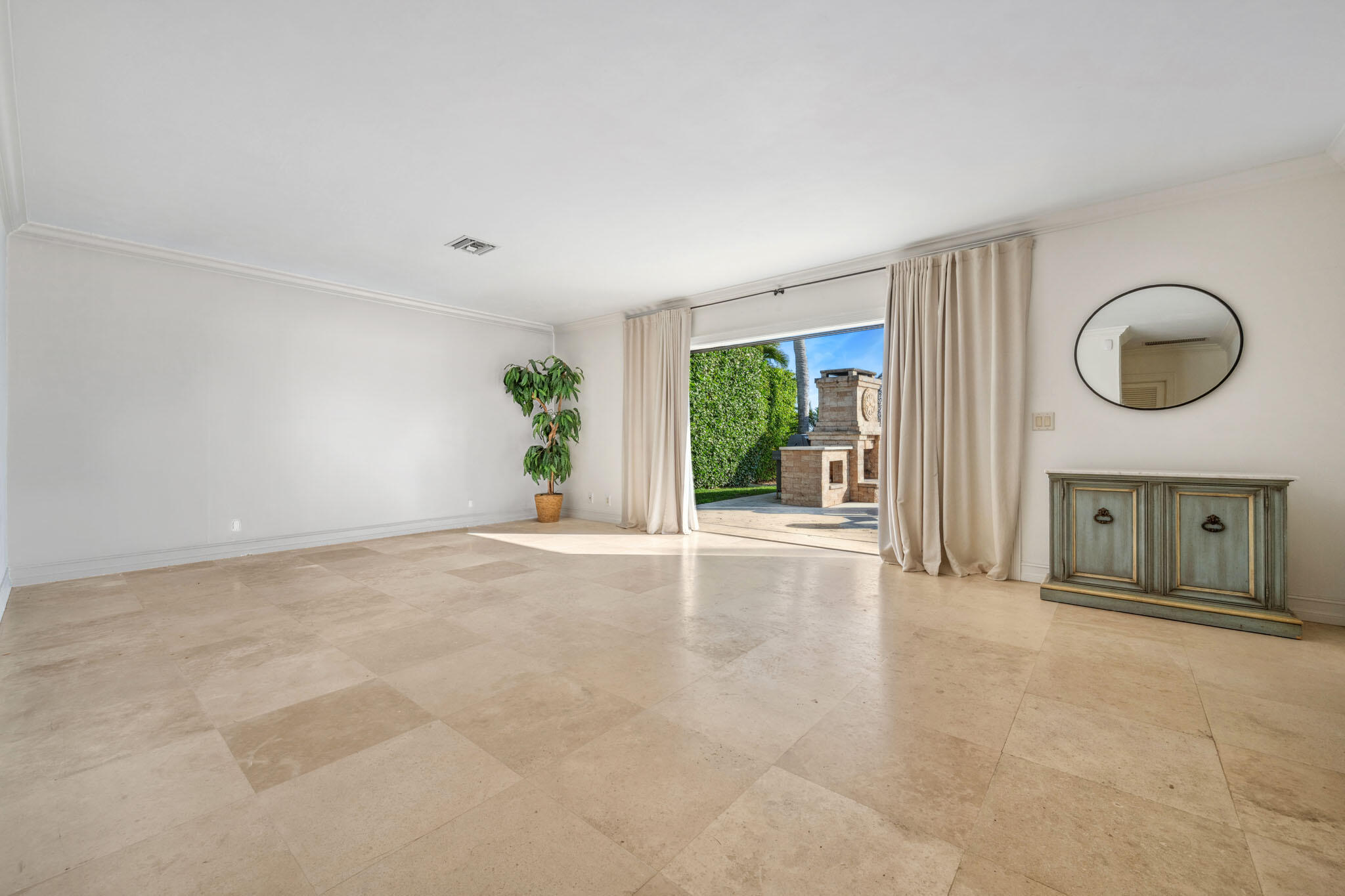 Tequesta Country Club - Residential