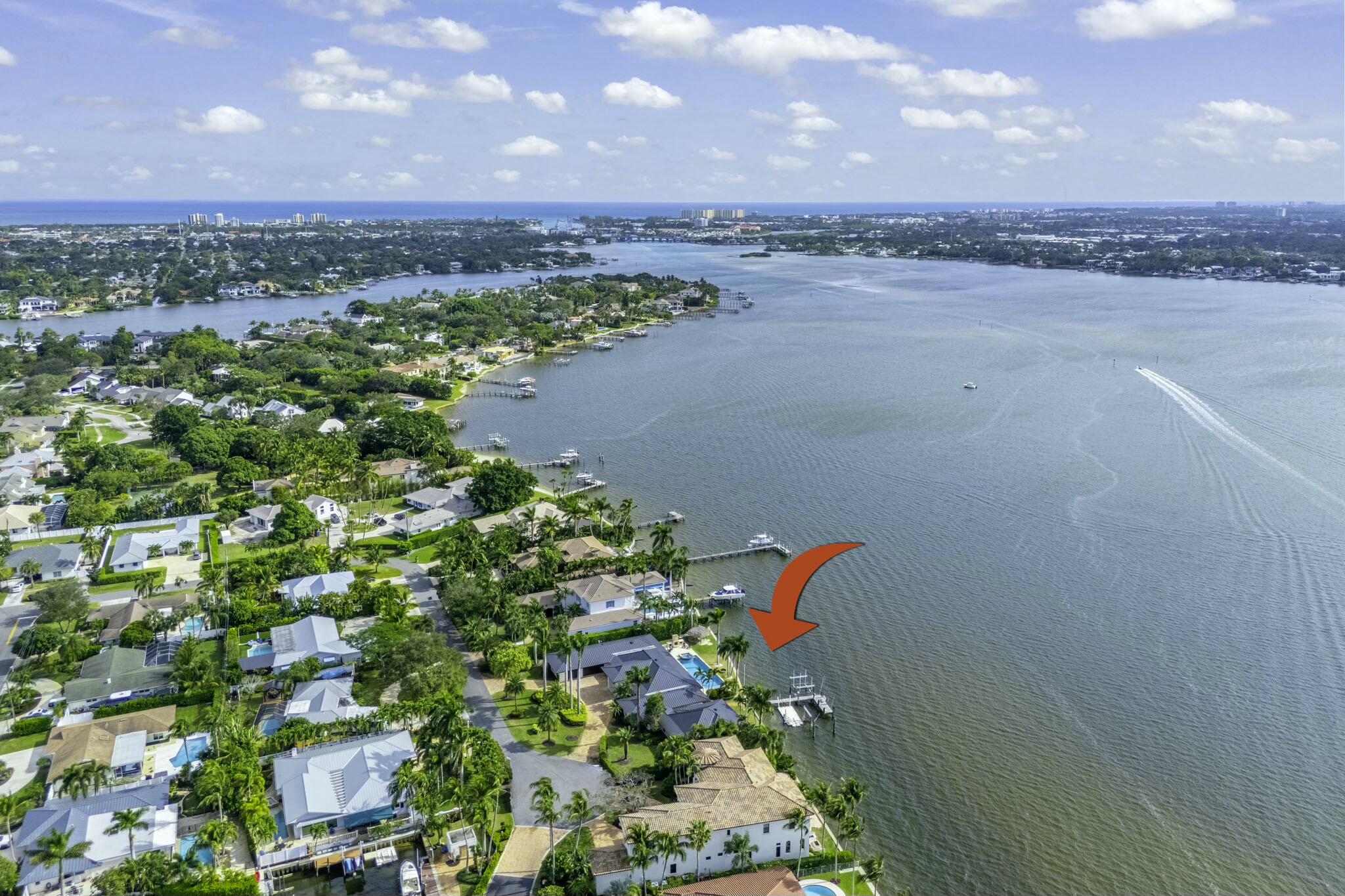 Tequesta Country Club - Residential