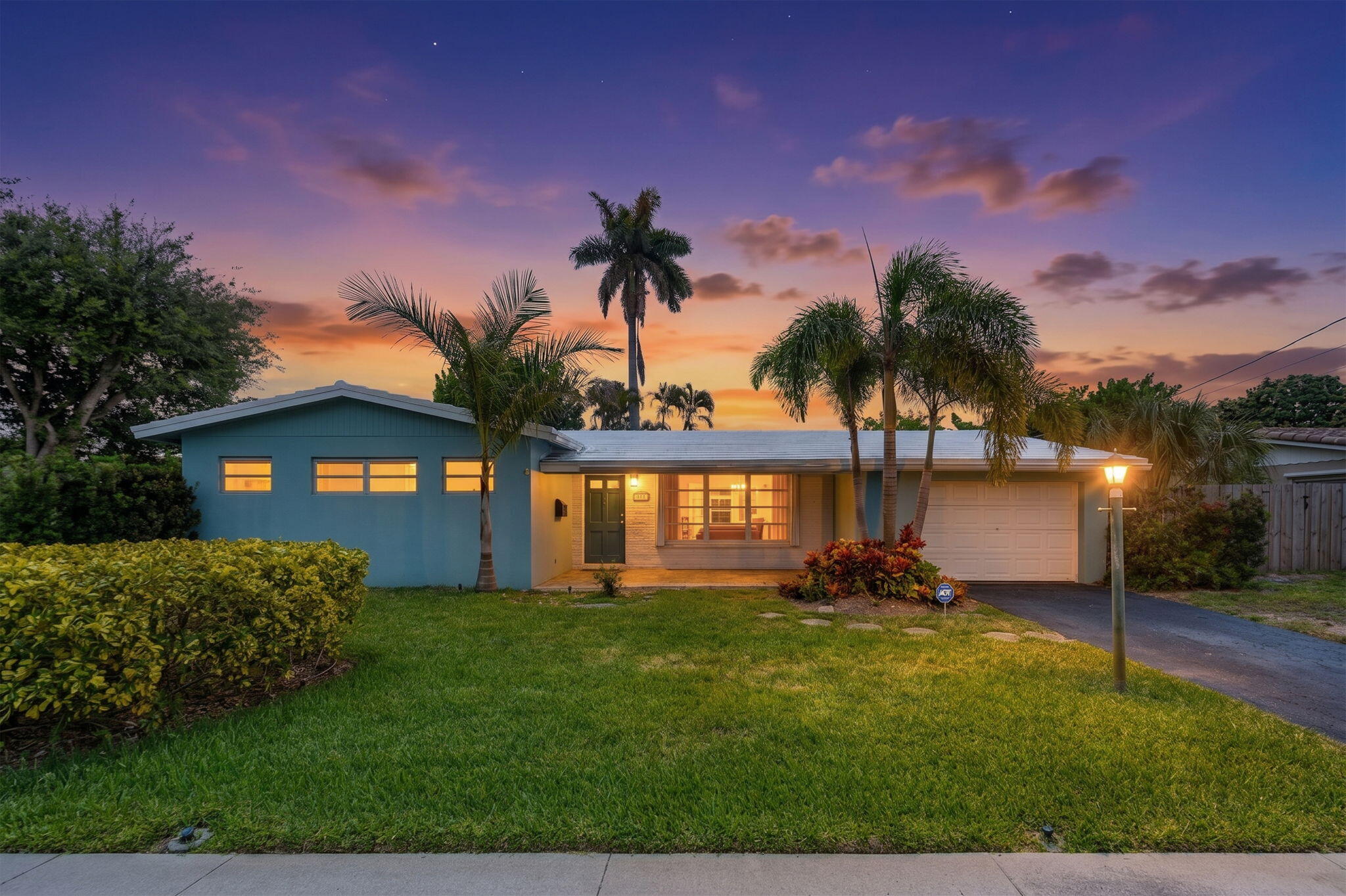 CORAL KEY HARBOR - Residential