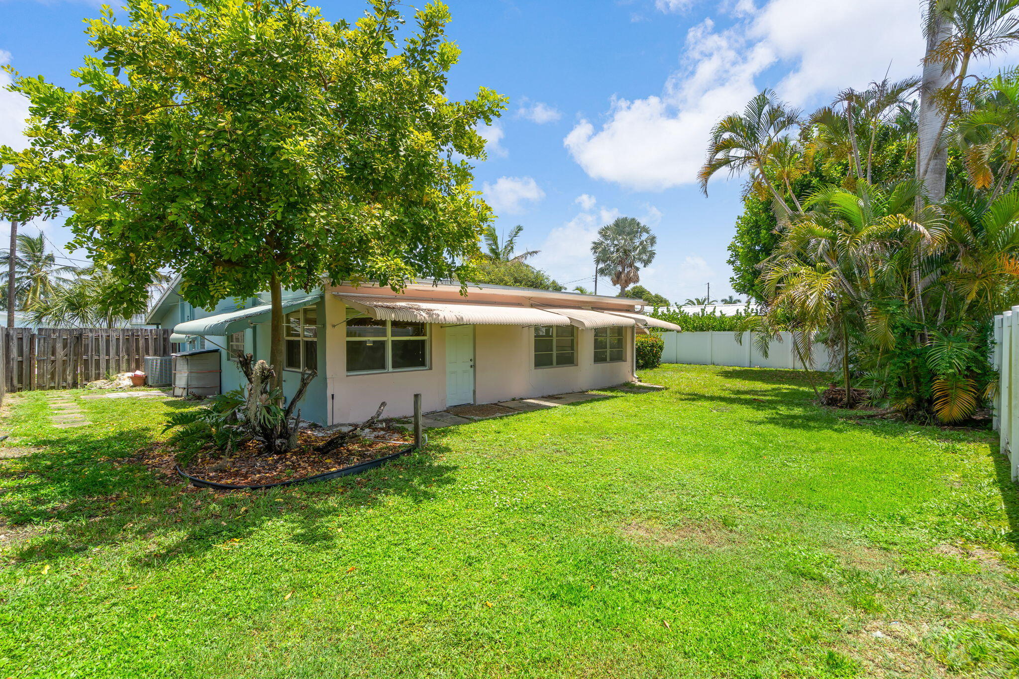 CORAL KEY HARBOR - Residential