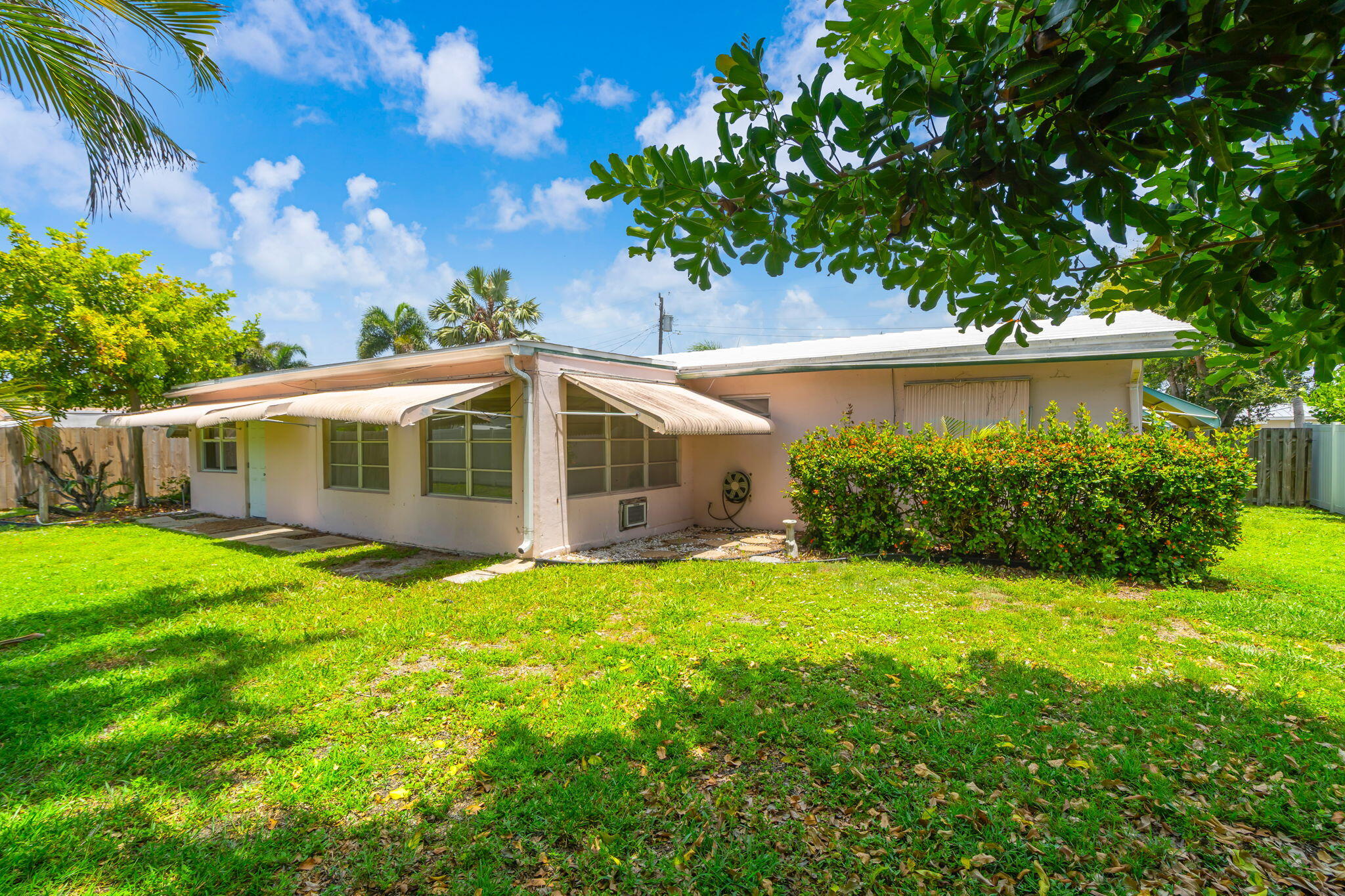 CORAL KEY HARBOR - Residential