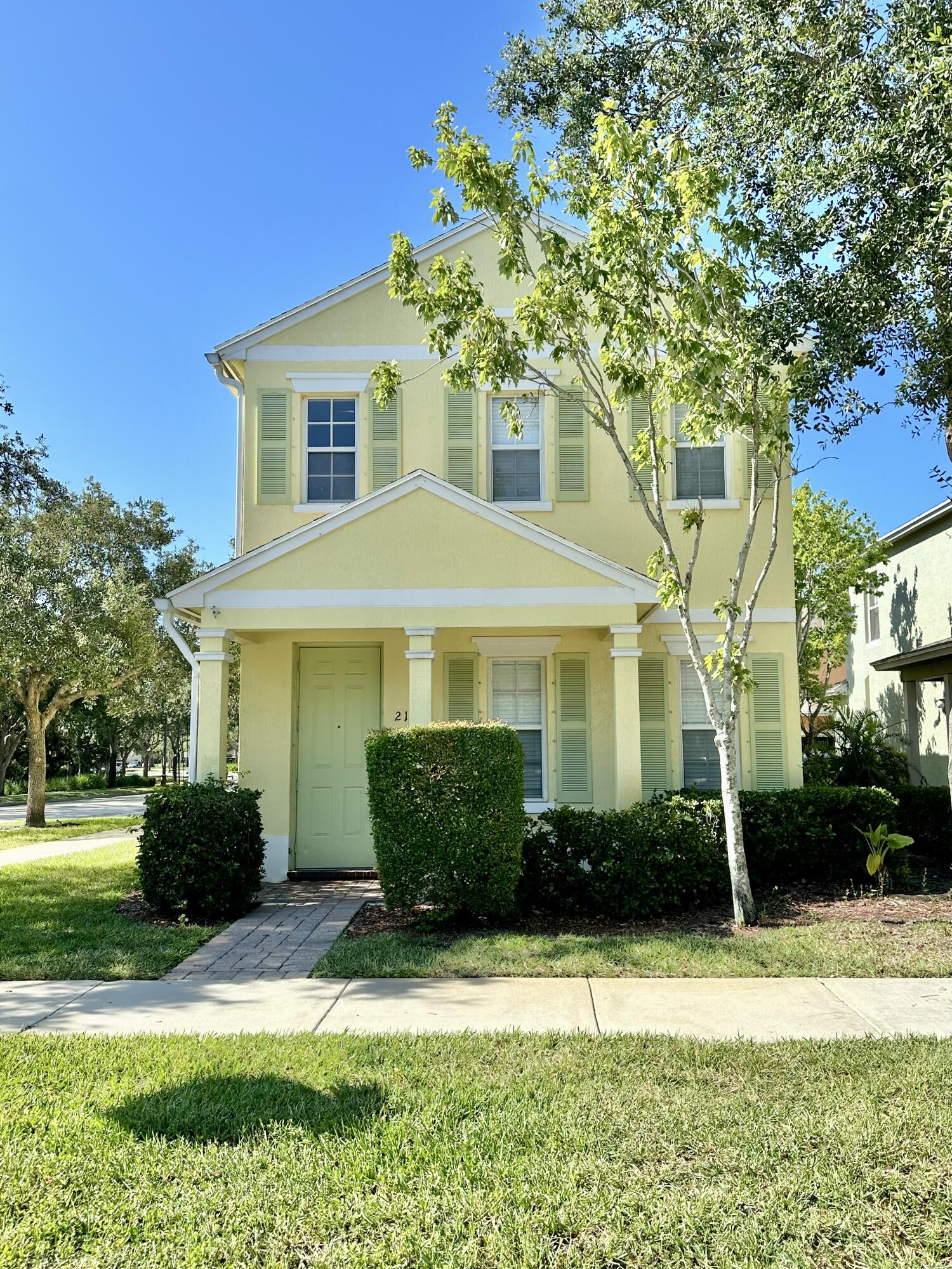 Beautiful 2-story home in East Lake Village! This 3BR/2.5BA residence offers over 2,000 sq. ft. of living space with a spacious, functional layout and abundant natural light. Upstairs features brand-new flooring throughout, including the stairs — no carpet, creating a fresh, modern feel. Generous primary suite with walk-in closet. Enjoy community amenities including heated pool, playground, sidewalks, and street lighting. Conveniently located near shopping, dining, major roadways, and a short drive to beaches. Move-in ready!