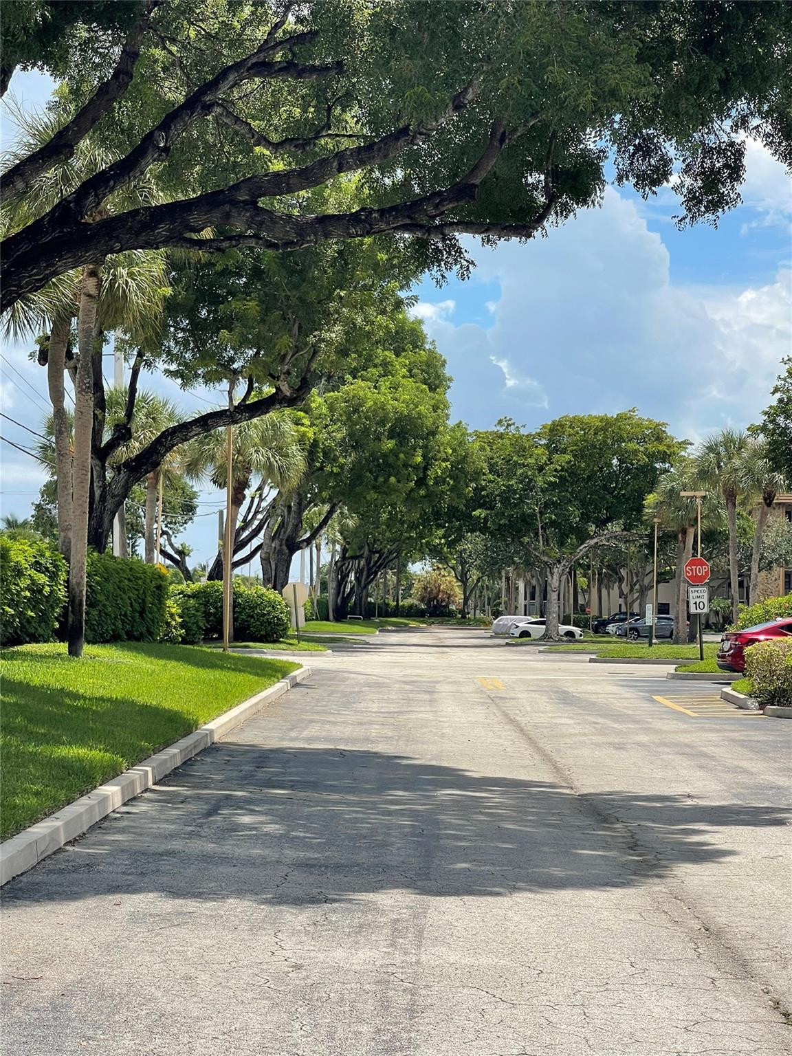LAKES OF CARRIAGE HILLS 2 - Residential