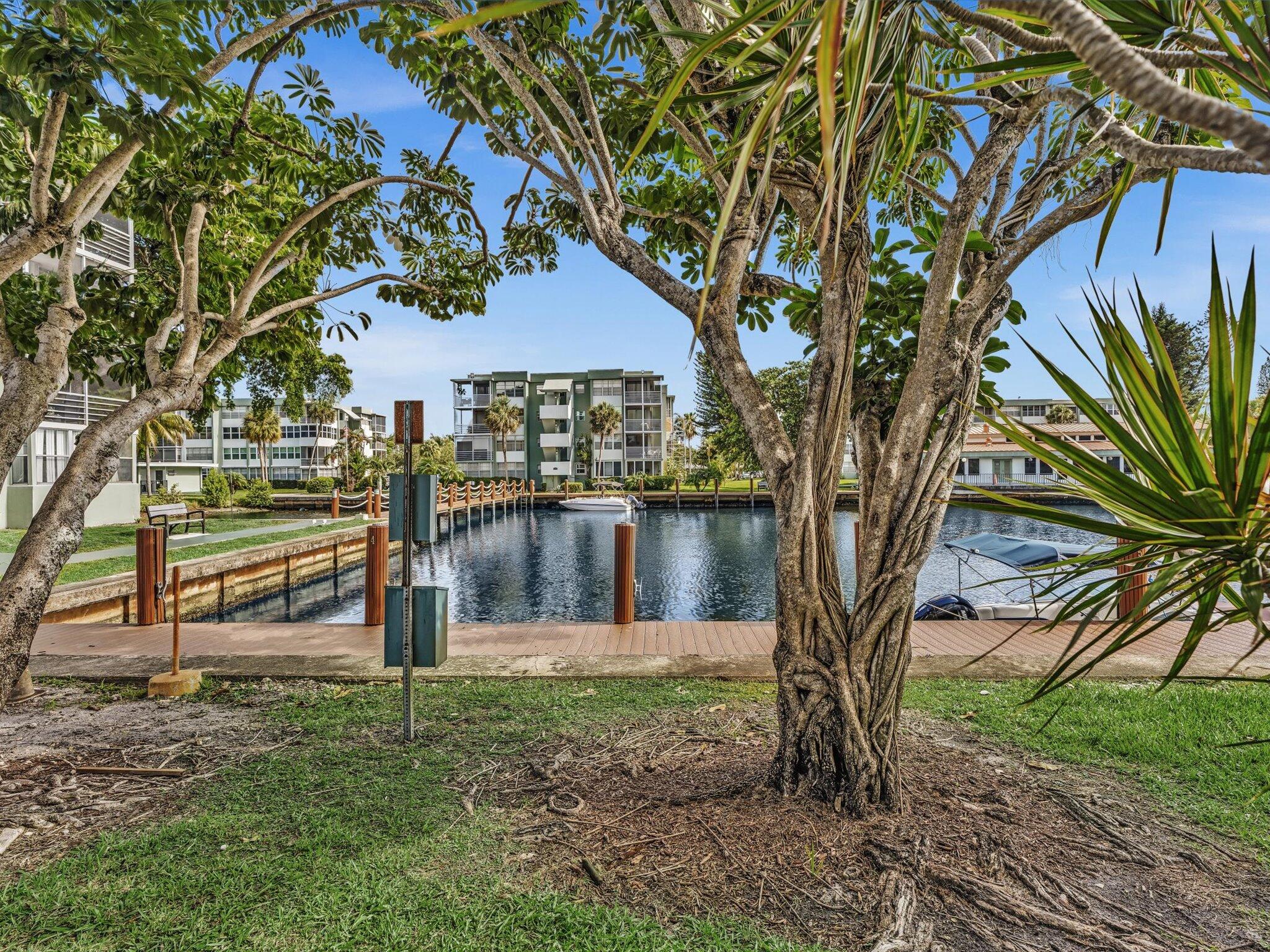 WATERGATE CONDOMINIUM NO 4 - Residential