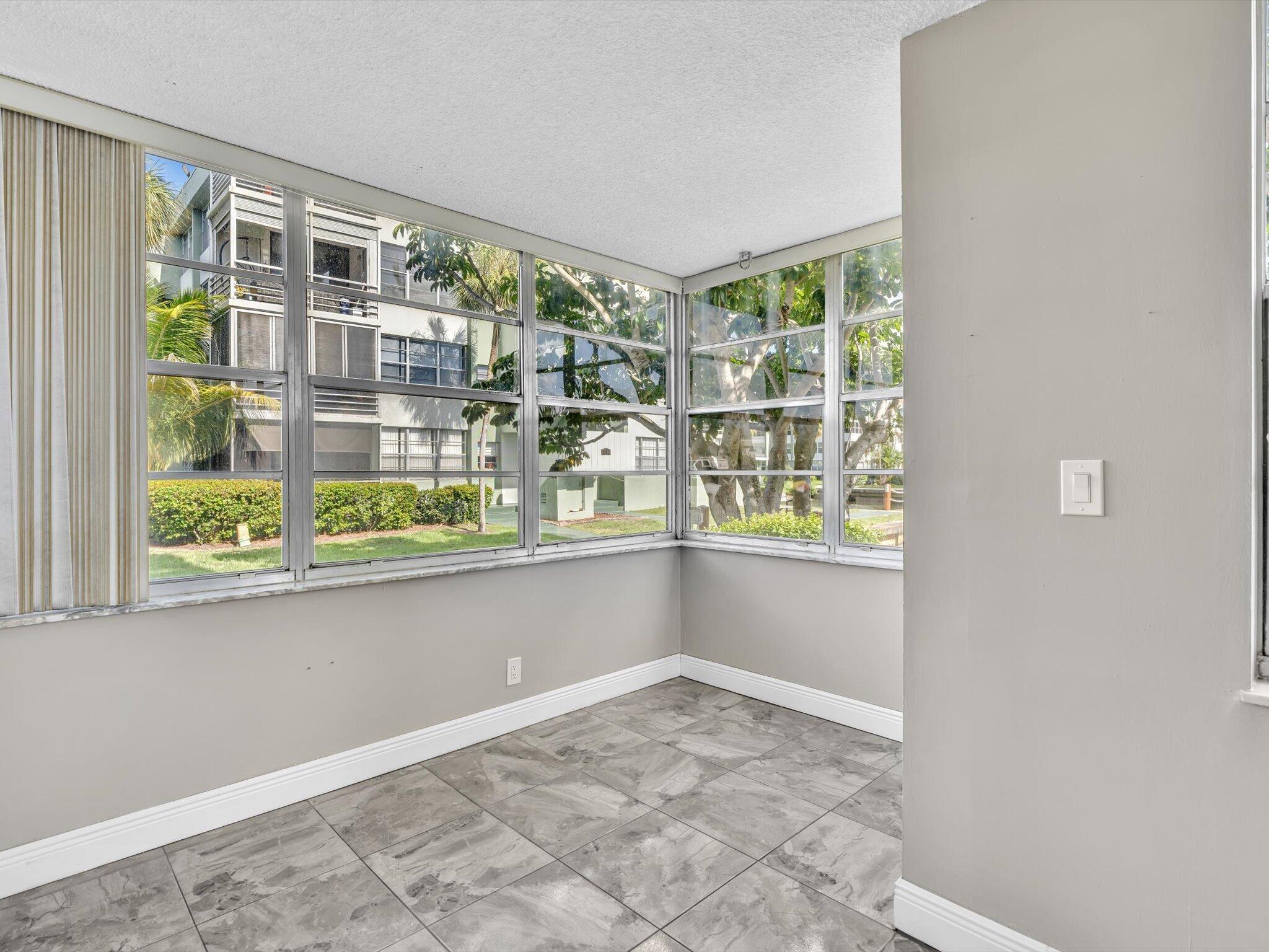 WATERGATE CONDOMINIUM NO 4 - Residential