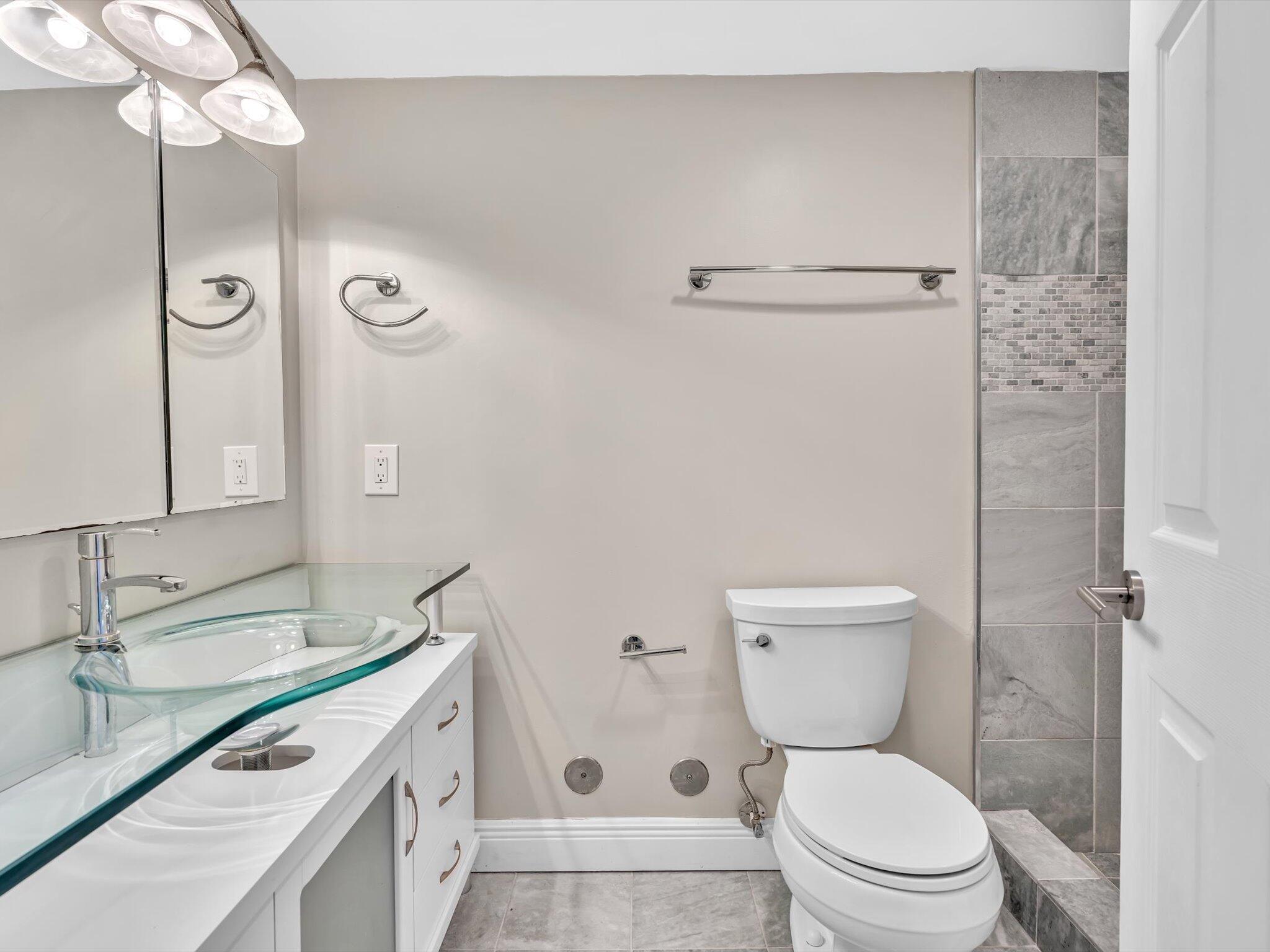 WATERGATE CONDOMINIUM NO 4 - Residential