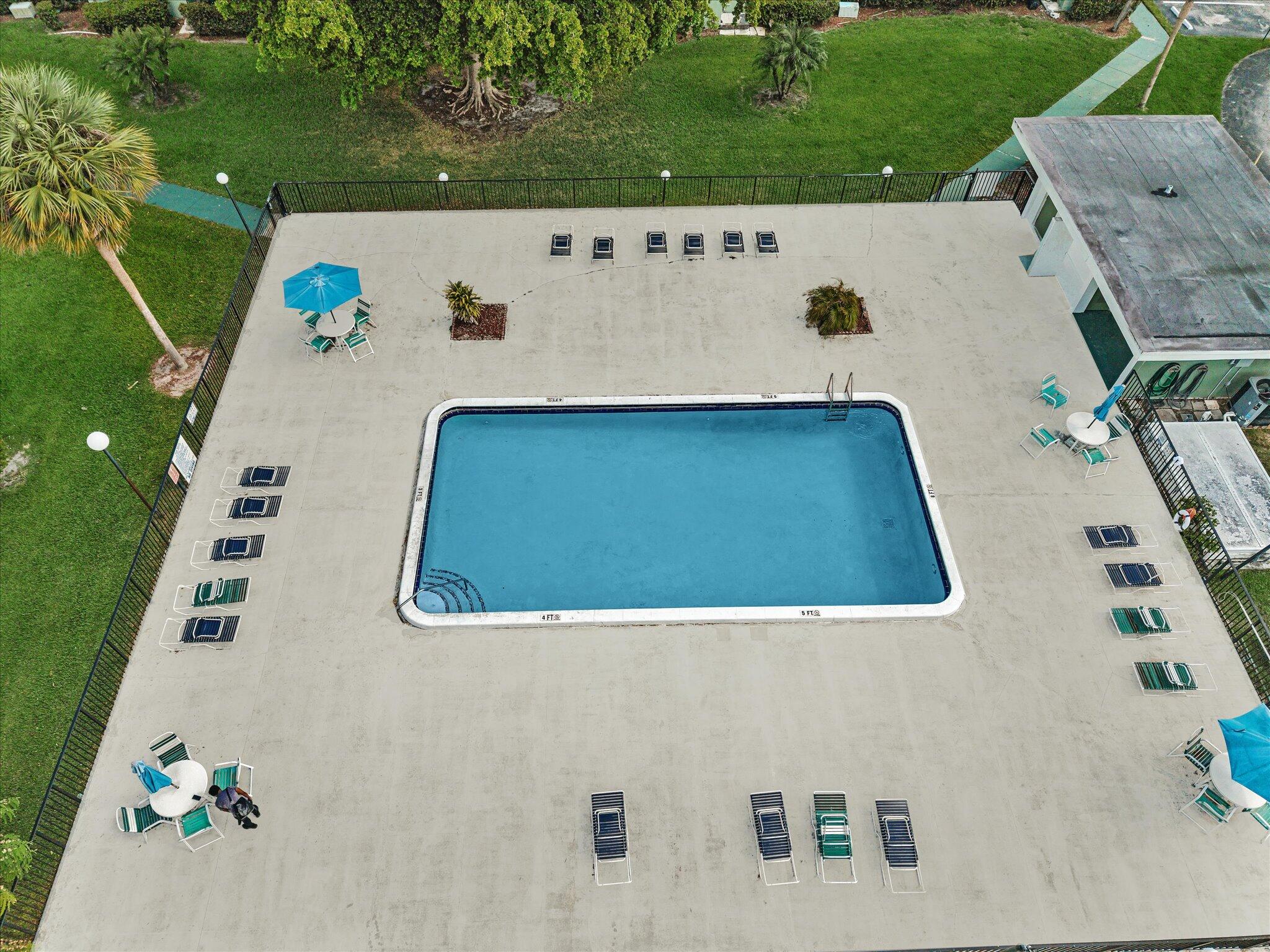 WATERGATE CONDOMINIUM NO 4 - Residential