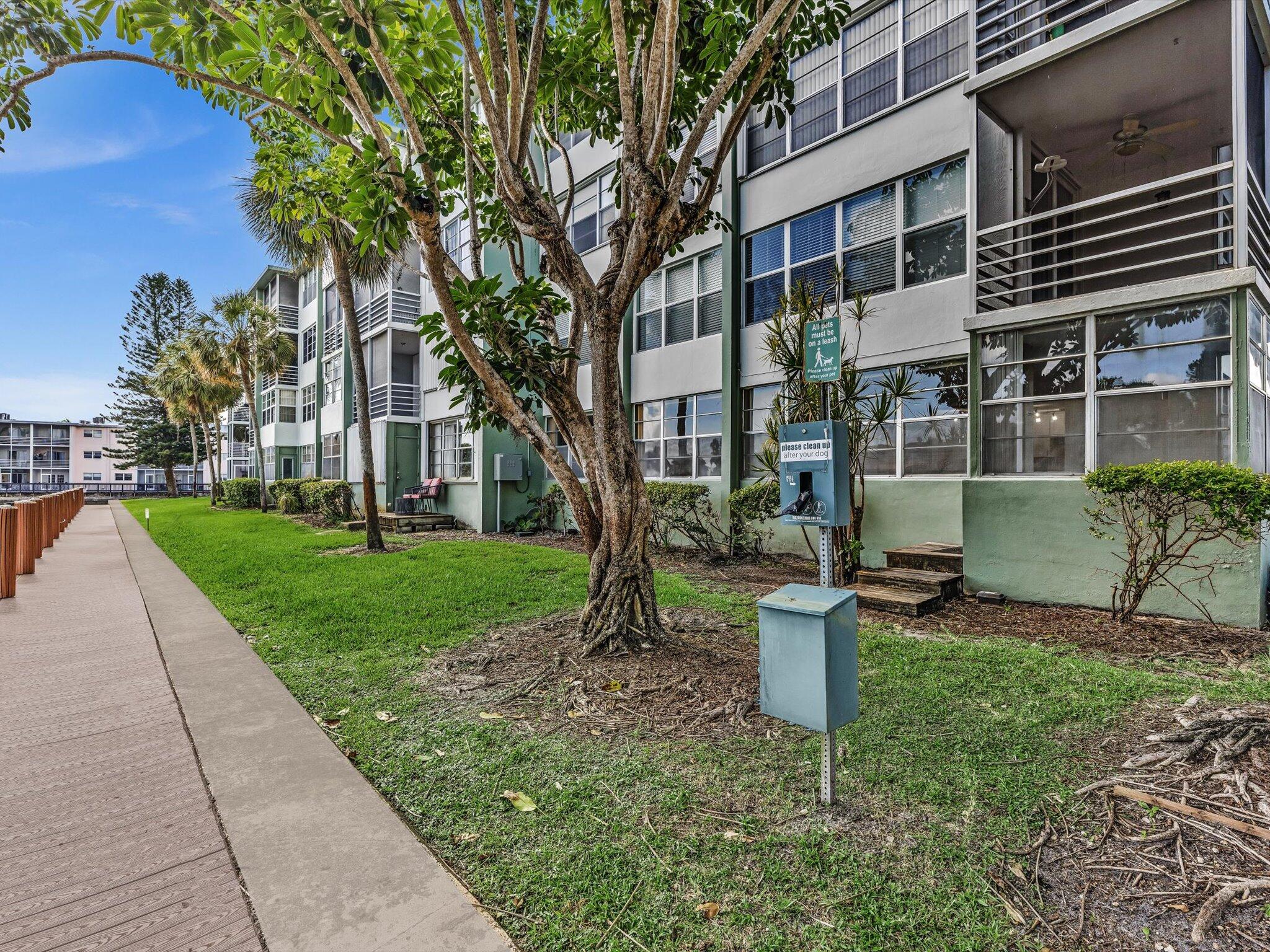 WATERGATE CONDOMINIUM NO 4 - Residential