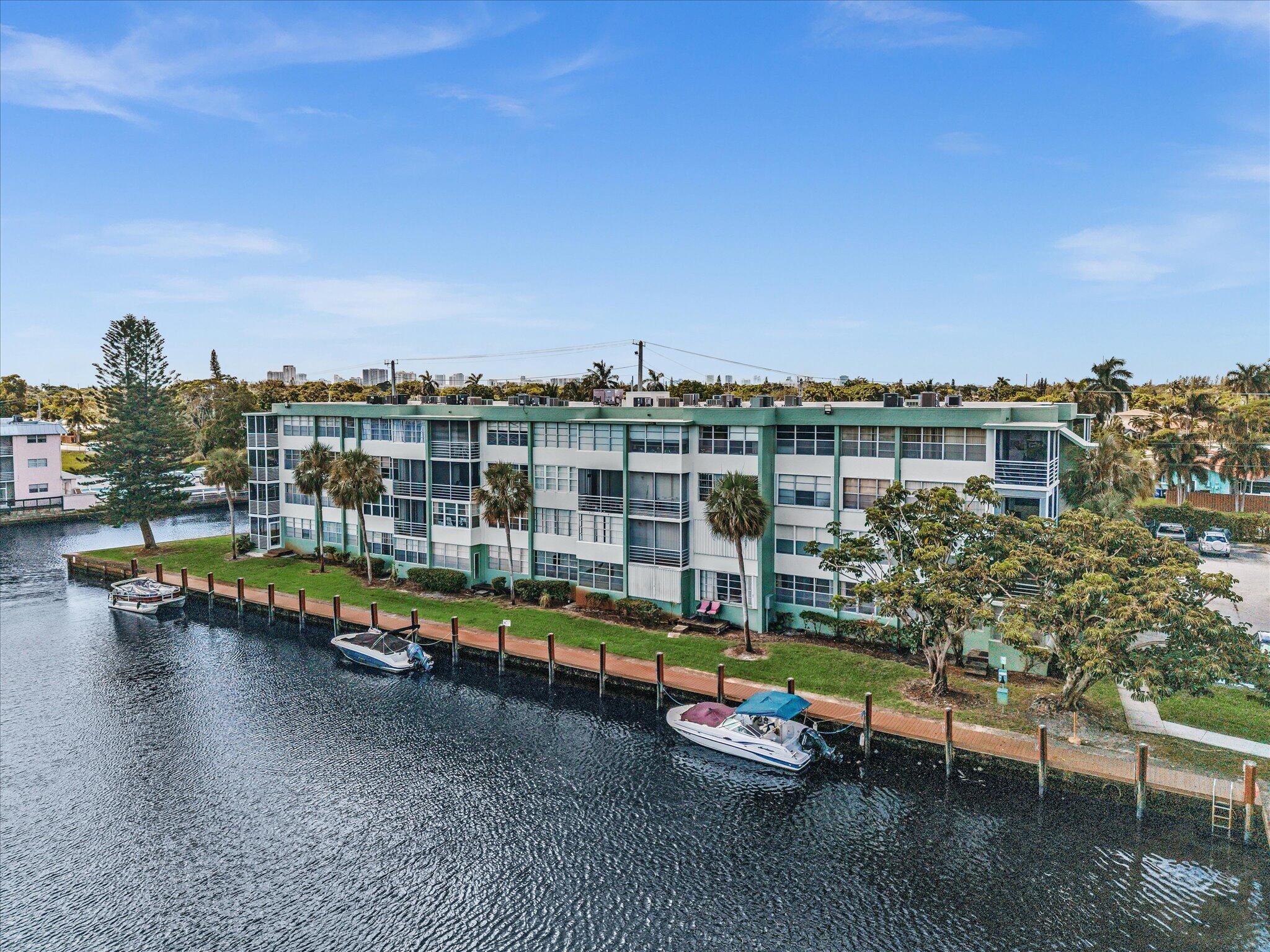 WATERGATE CONDOMINIUM NO 4 - Residential