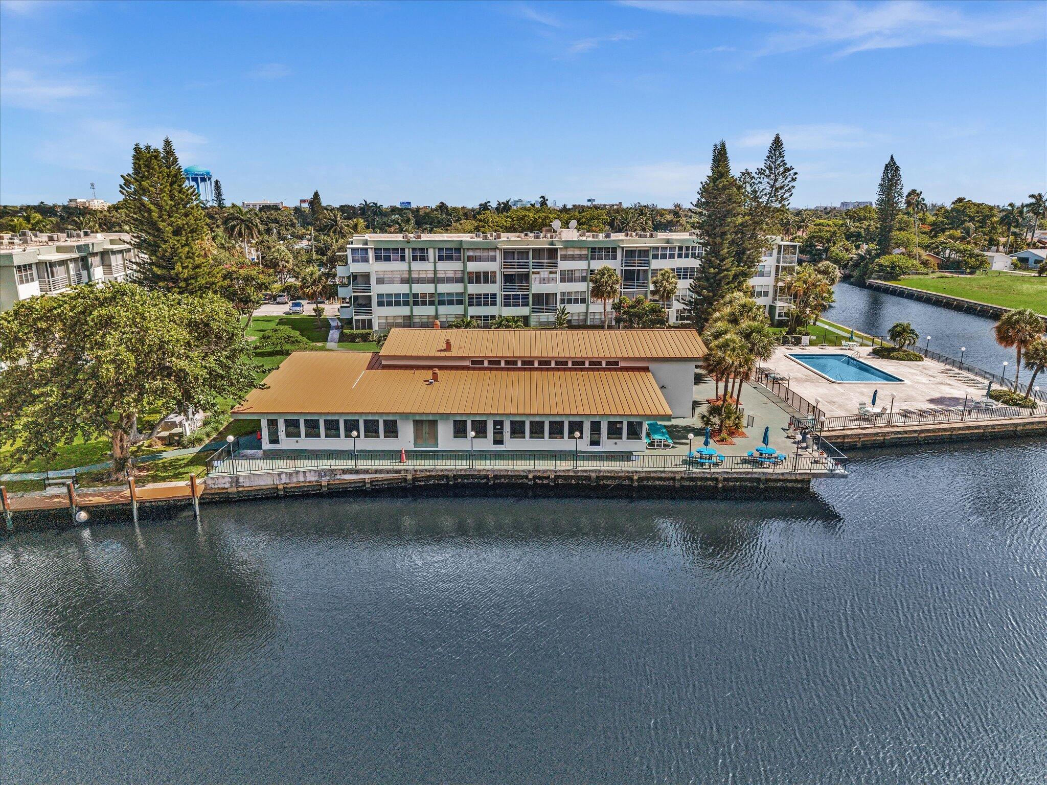 WATERGATE CONDOMINIUM NO 4 - Residential