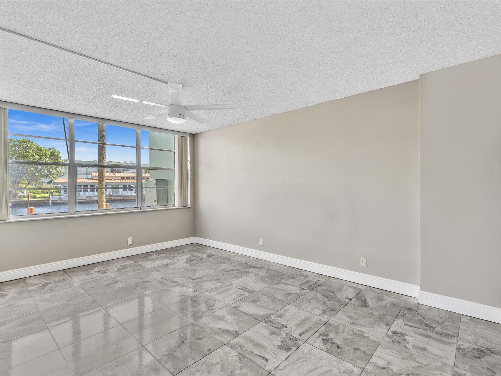 WATERGATE CONDOMINIUM NO 4 - Residential