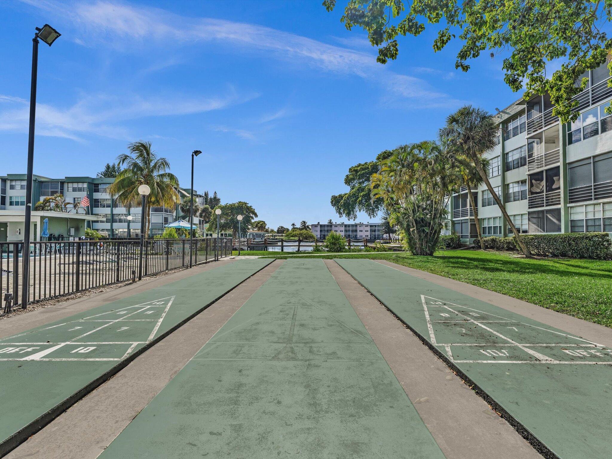 WATERGATE CONDOMINIUM NO 4 - Residential