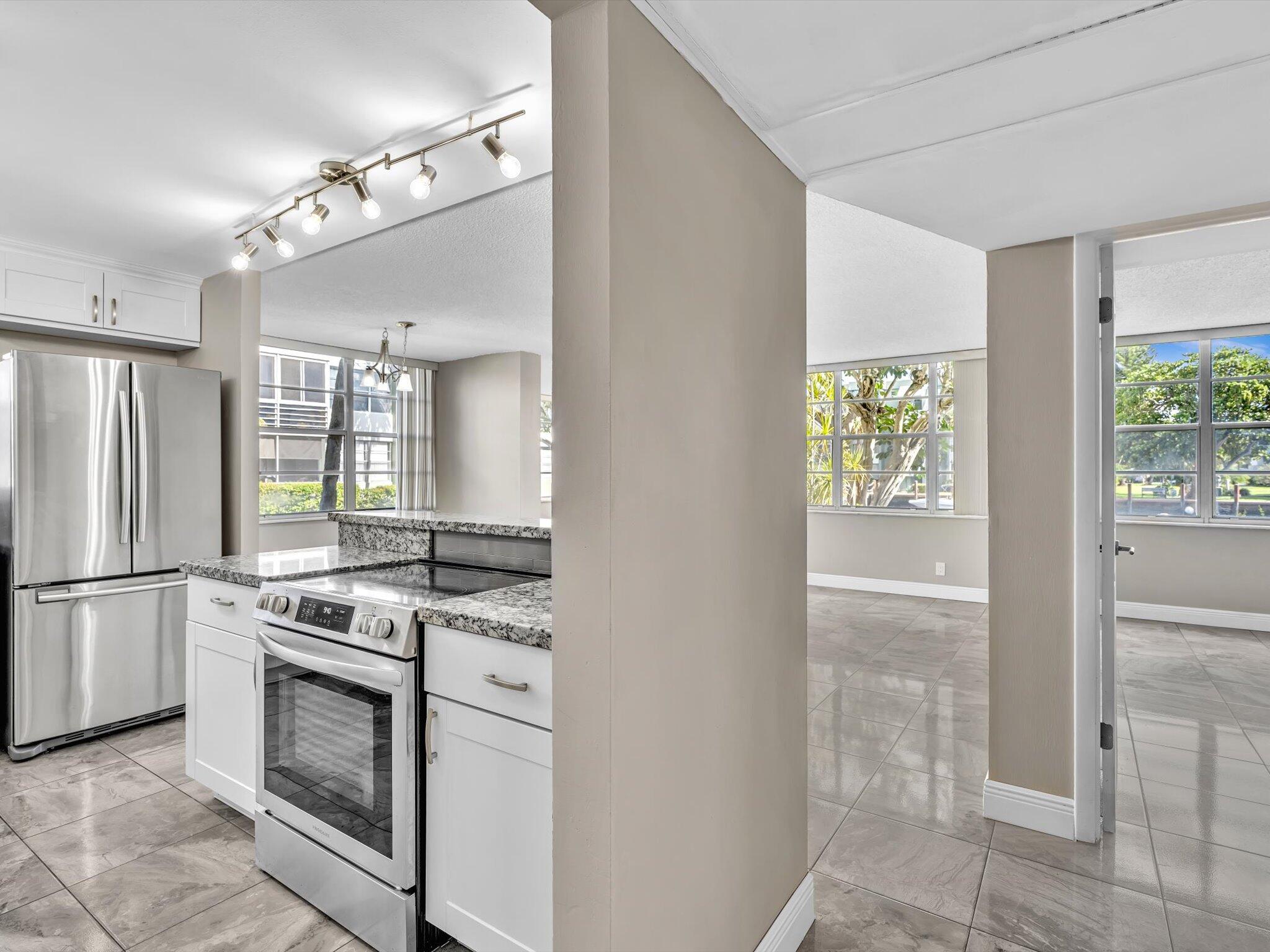 WATERGATE CONDOMINIUM NO 4 - Residential