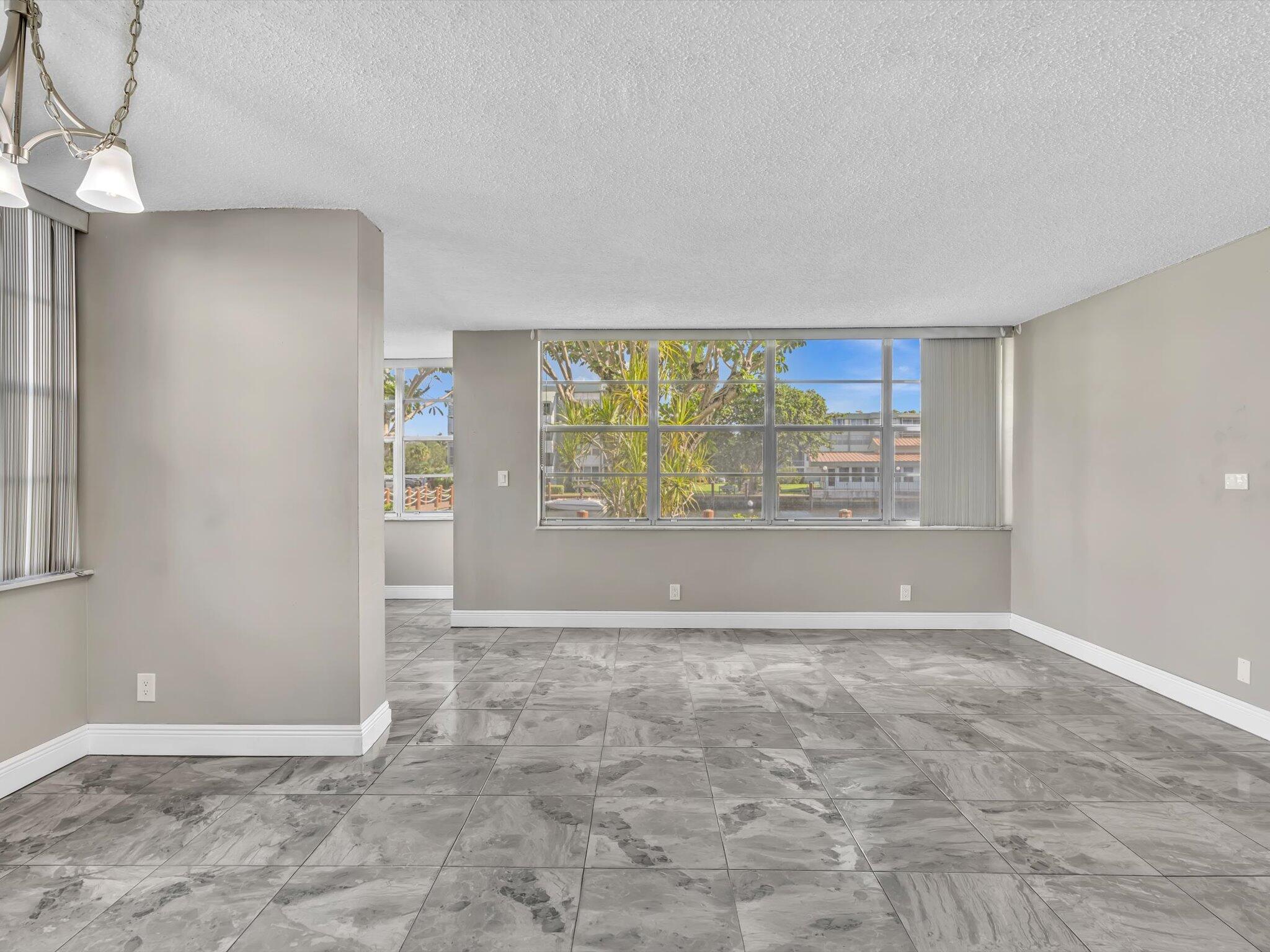 WATERGATE CONDOMINIUM NO 4 - Residential