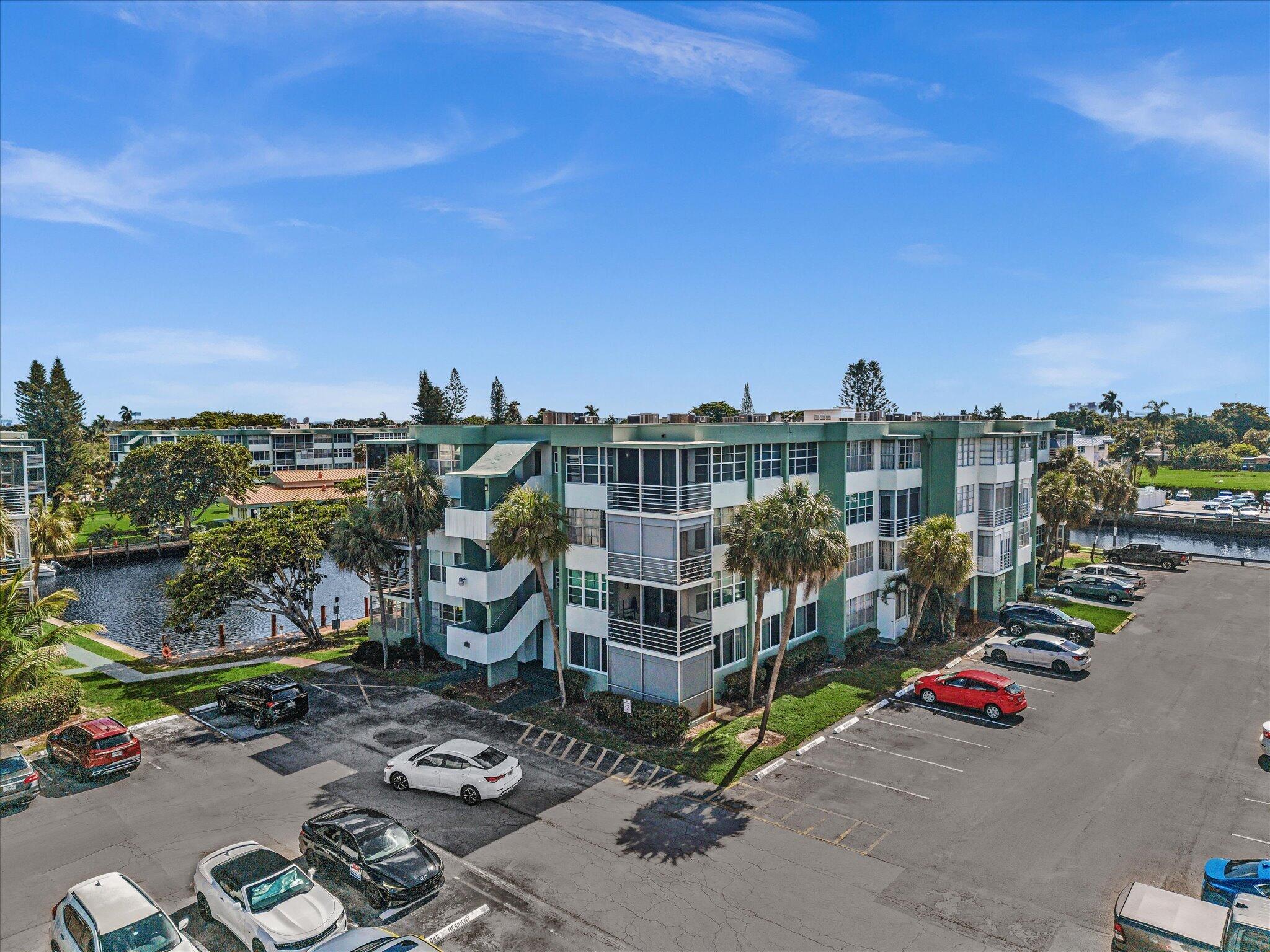 WATERGATE CONDOMINIUM NO 4 - Residential