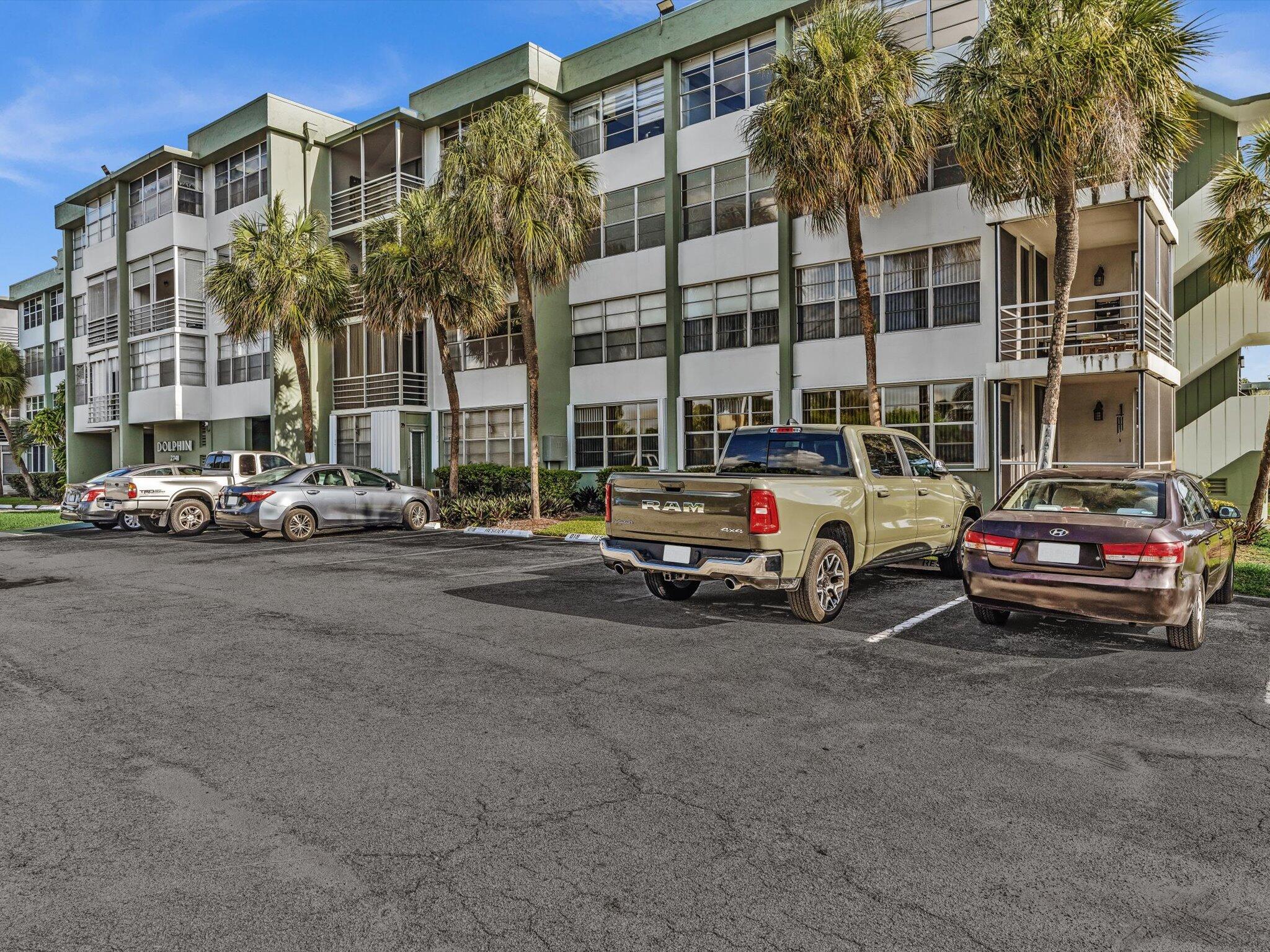 WATERGATE CONDOMINIUM NO 4 - Residential