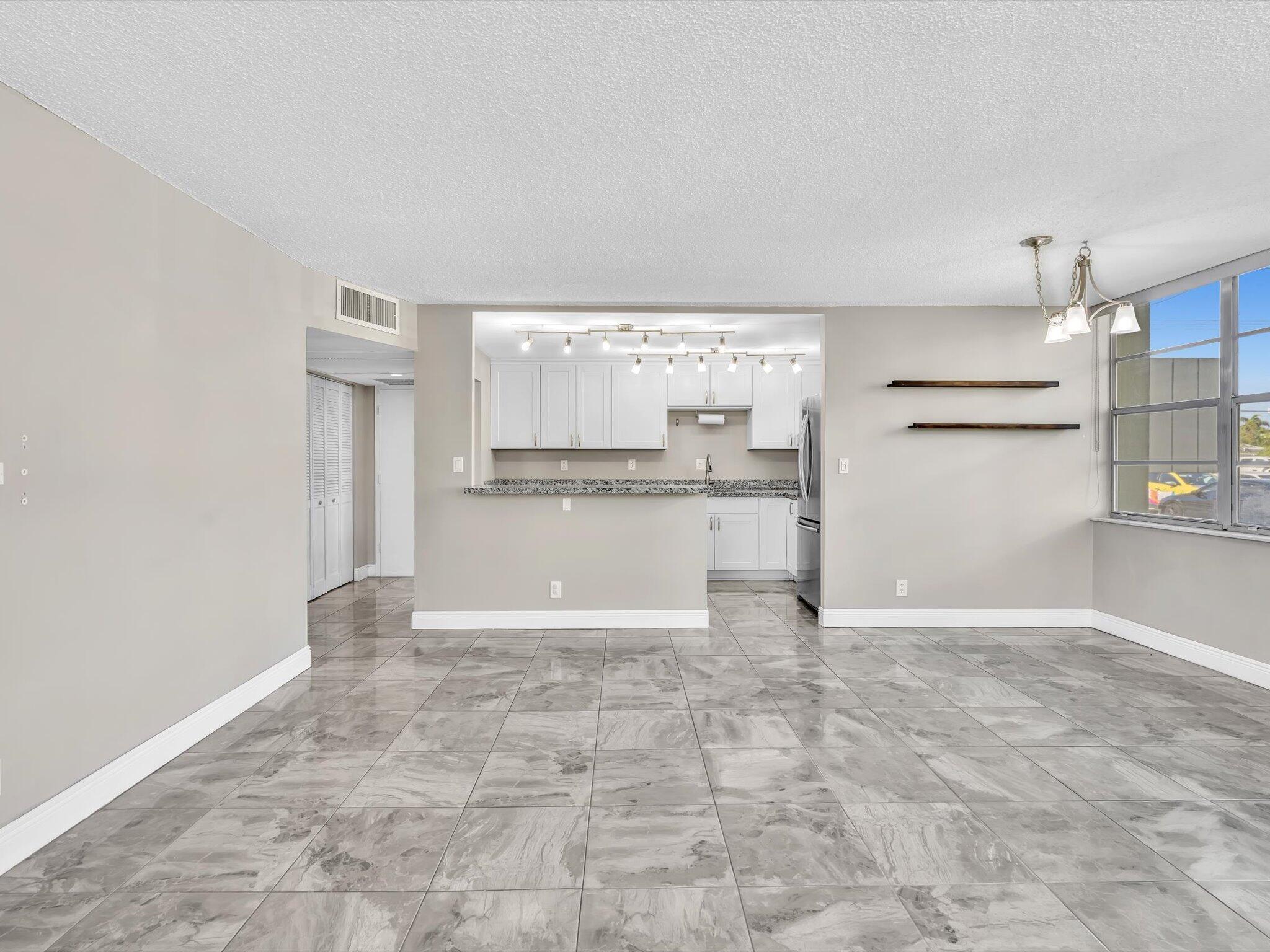WATERGATE CONDOMINIUM NO 4 - Residential