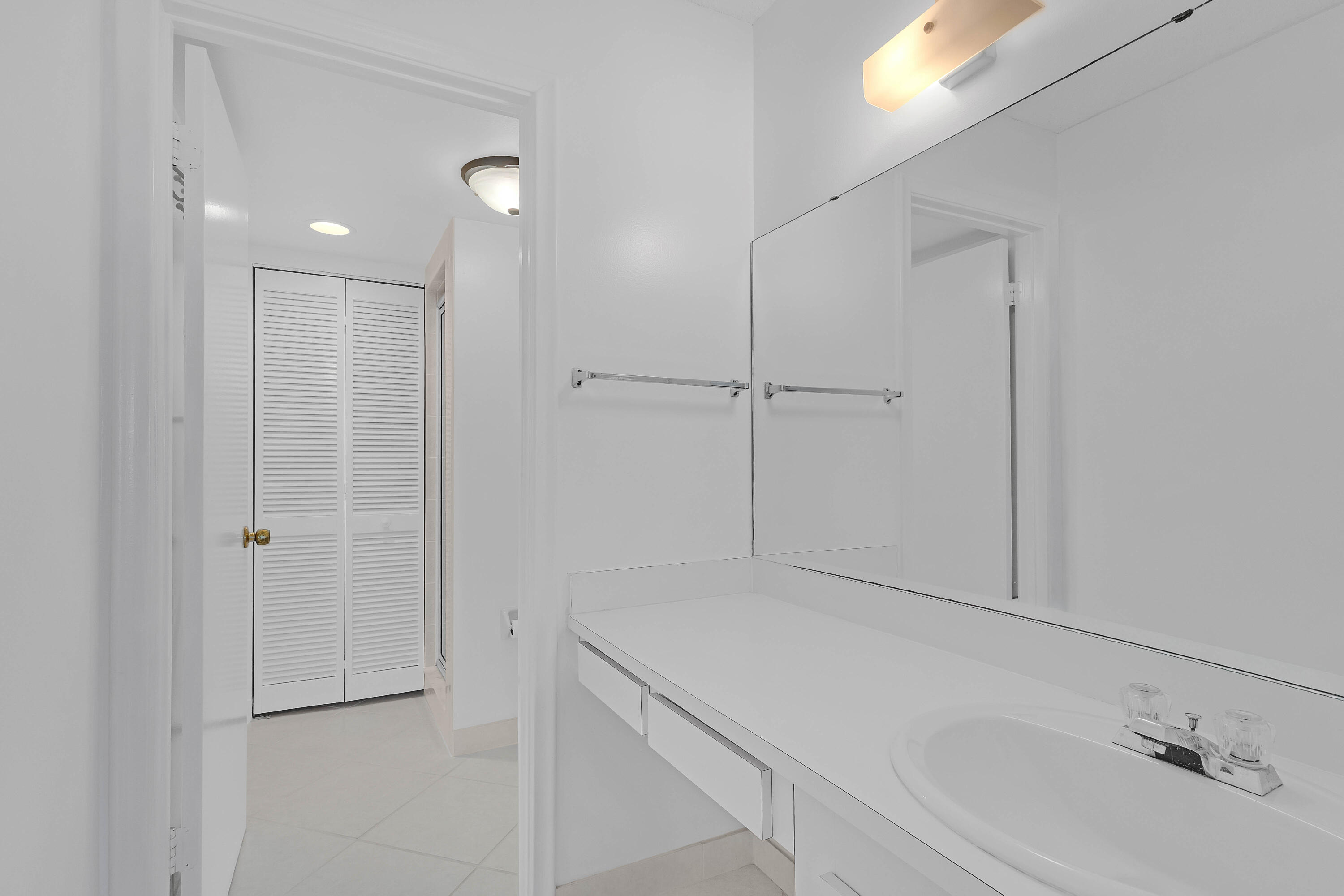 OCEAN HARBOUR SOUTH CONDOMINIUM - Residential
