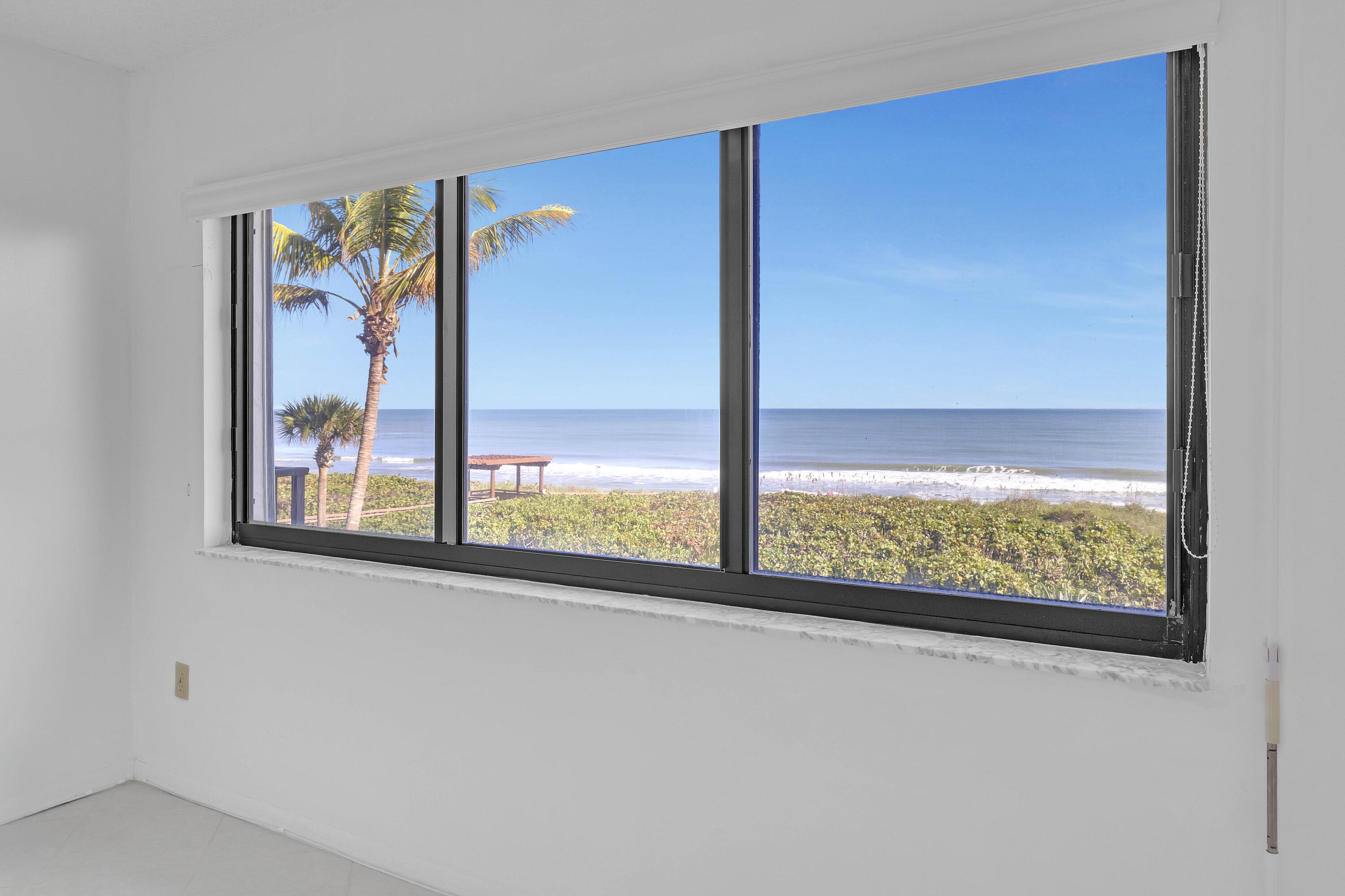 OCEAN HARBOUR SOUTH CONDOMINIUM - Residential