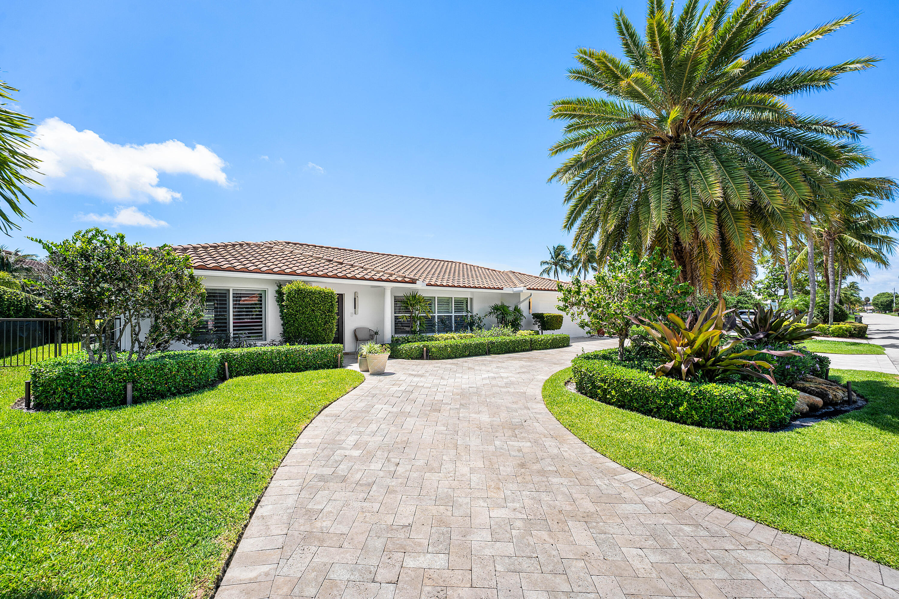VENETIAN ISLES 3RD SEC - Residential