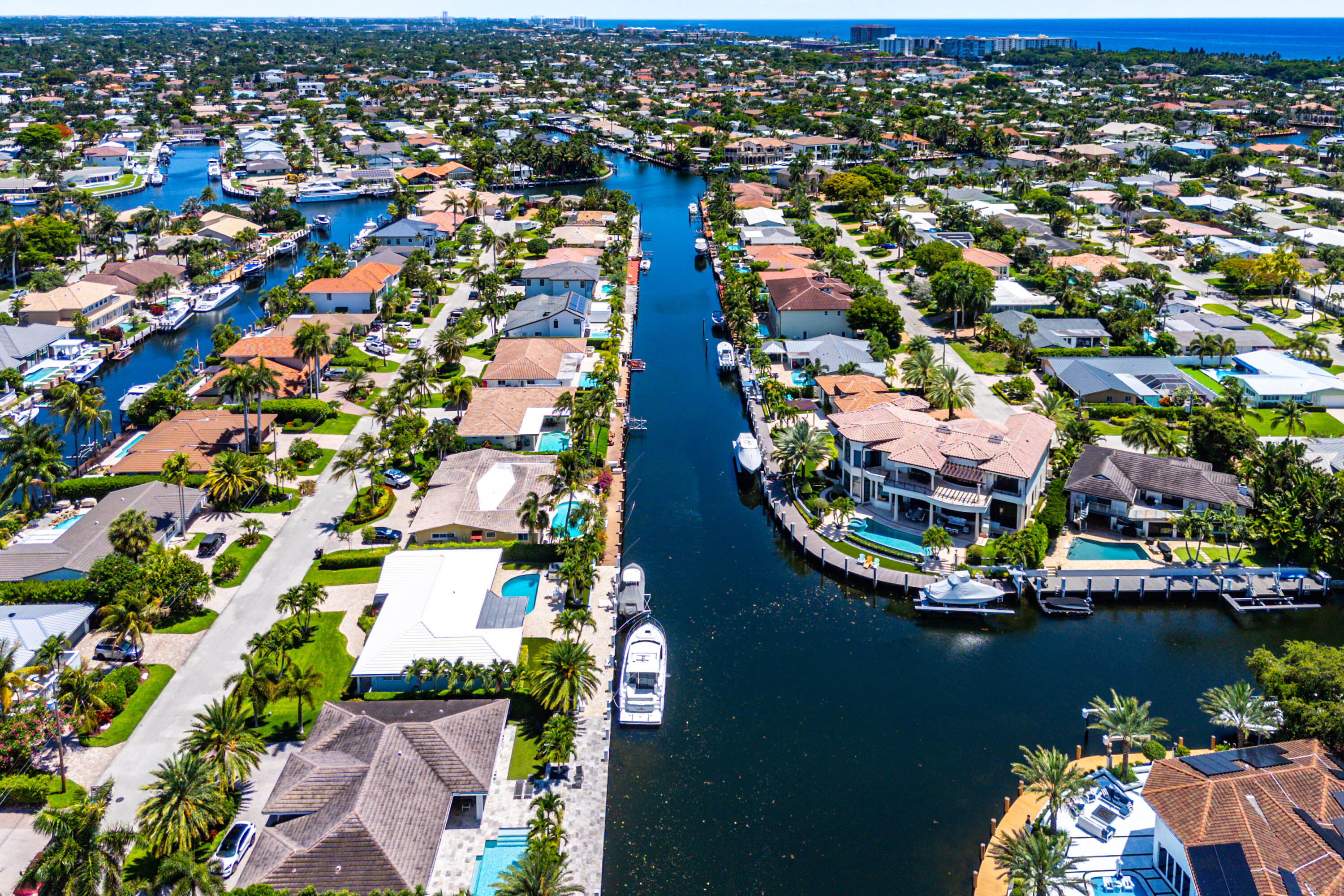 VENETIAN ISLES 3RD SEC - Residential