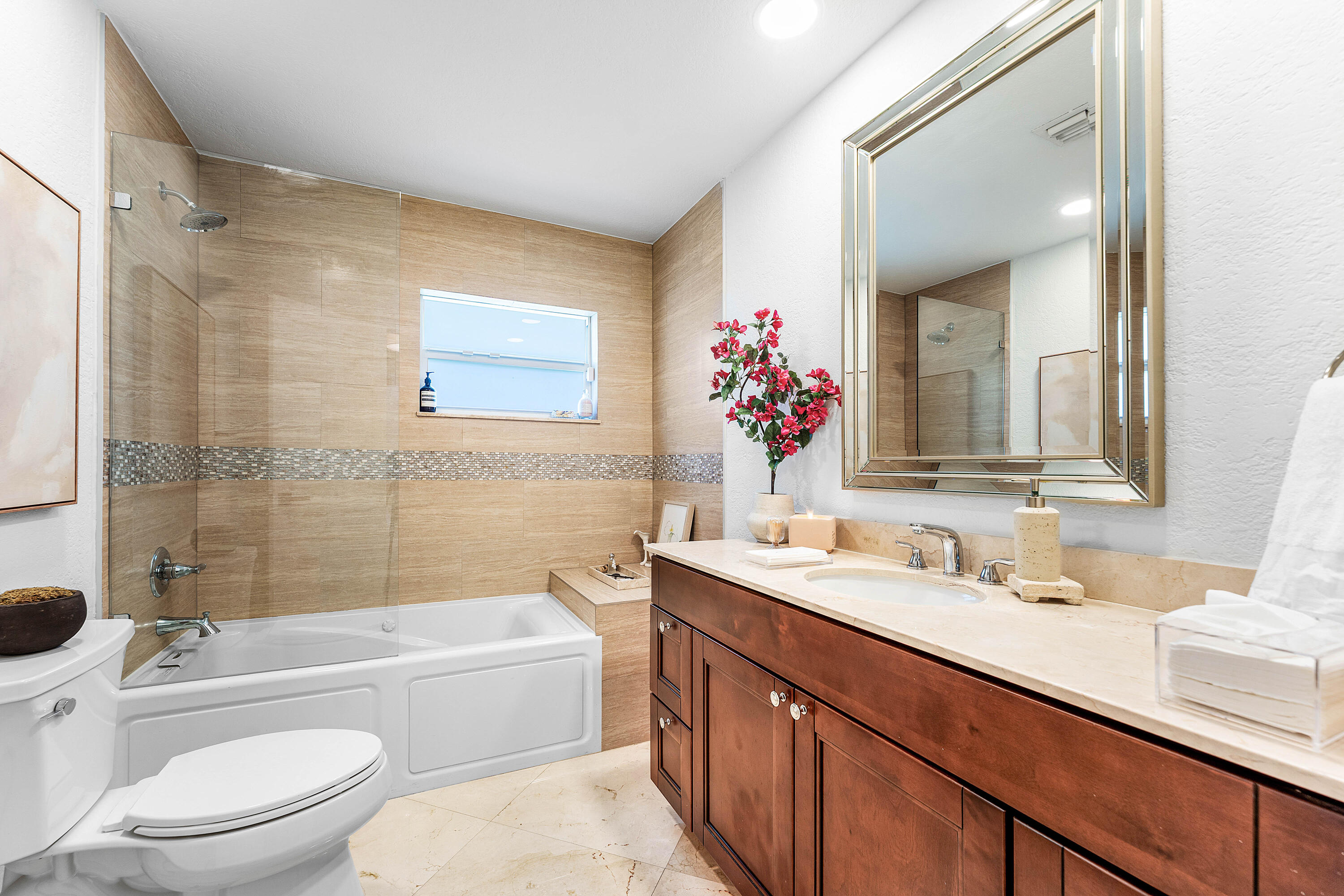 VENETIAN ISLES 3RD SEC - Residential