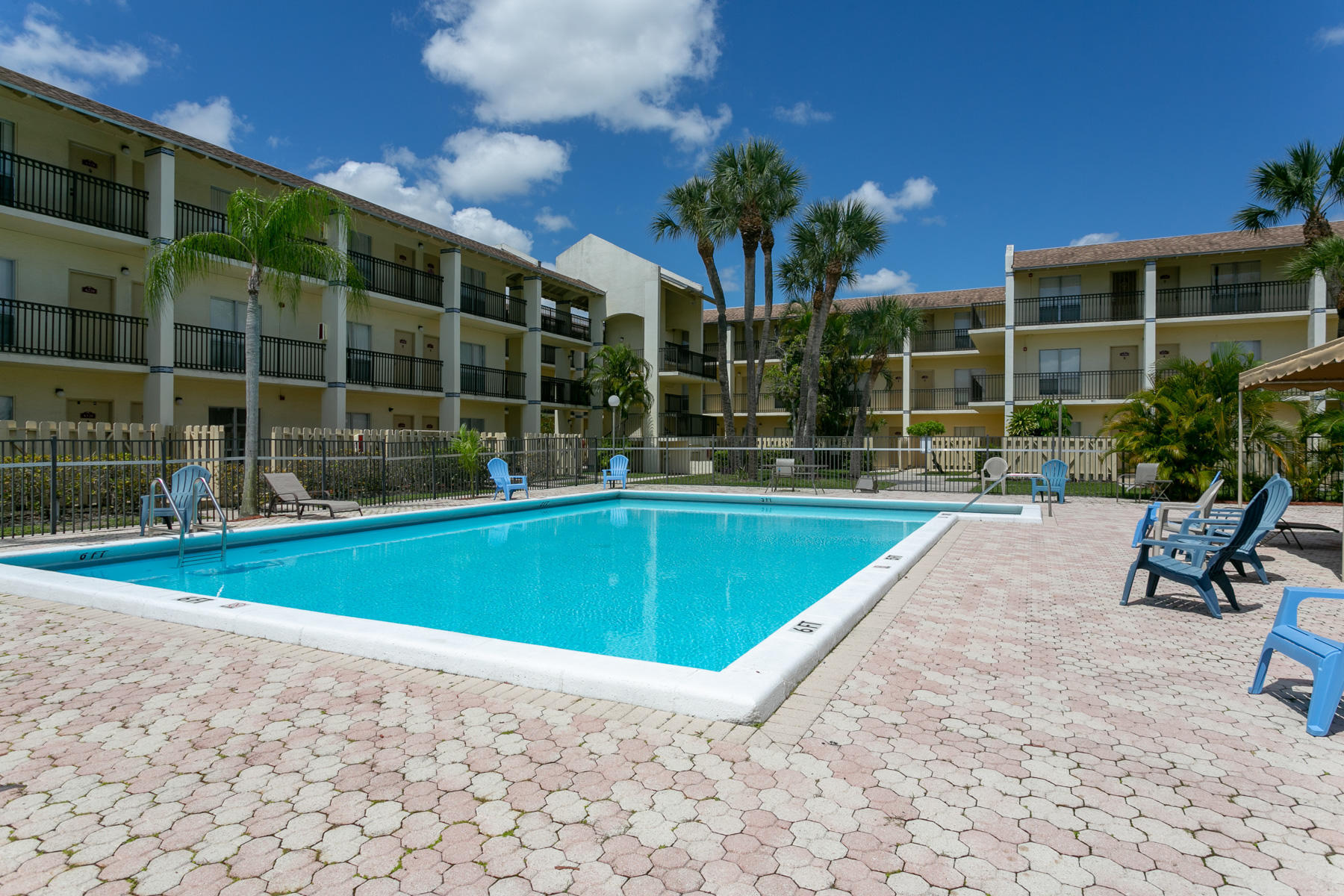 CROSS CREEK CONDO - Residential